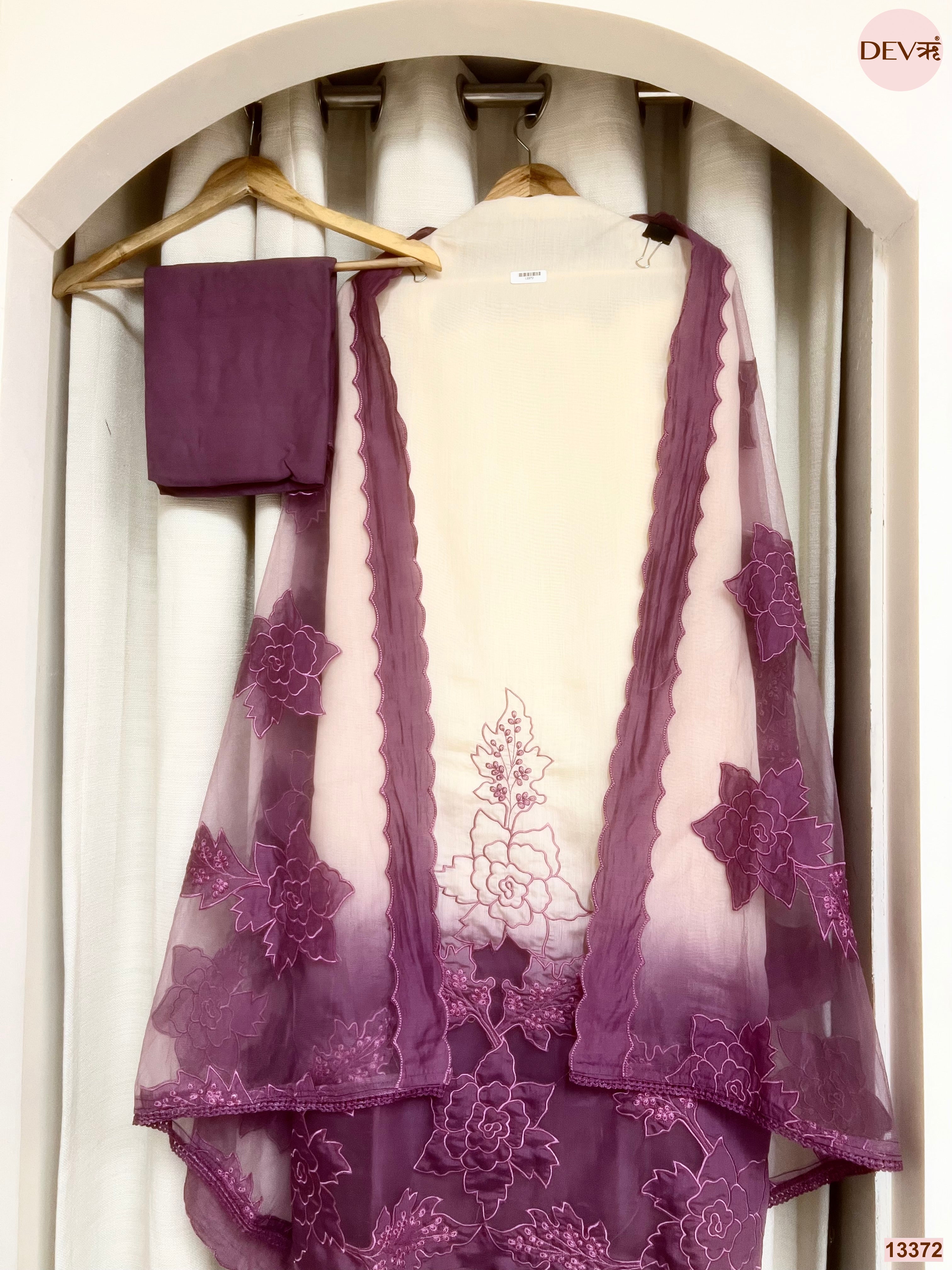 Purple Mul Chanderi Embroidered Unstitched 3-Piece Suit (Devri – D.No 13372)