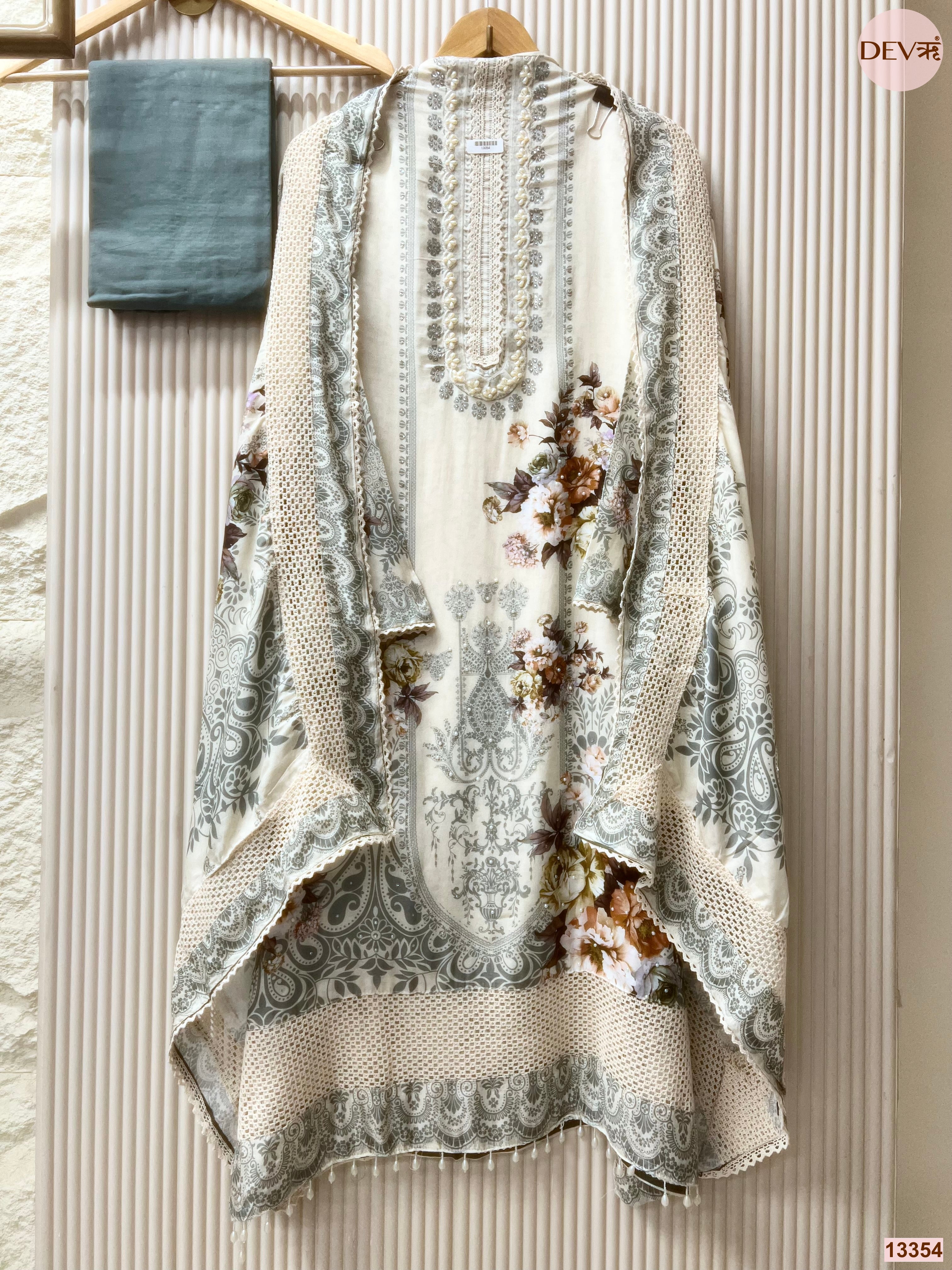 Cream Muslin Printed Unstitched 3-Piece Suit (Devri – D.No 13354)