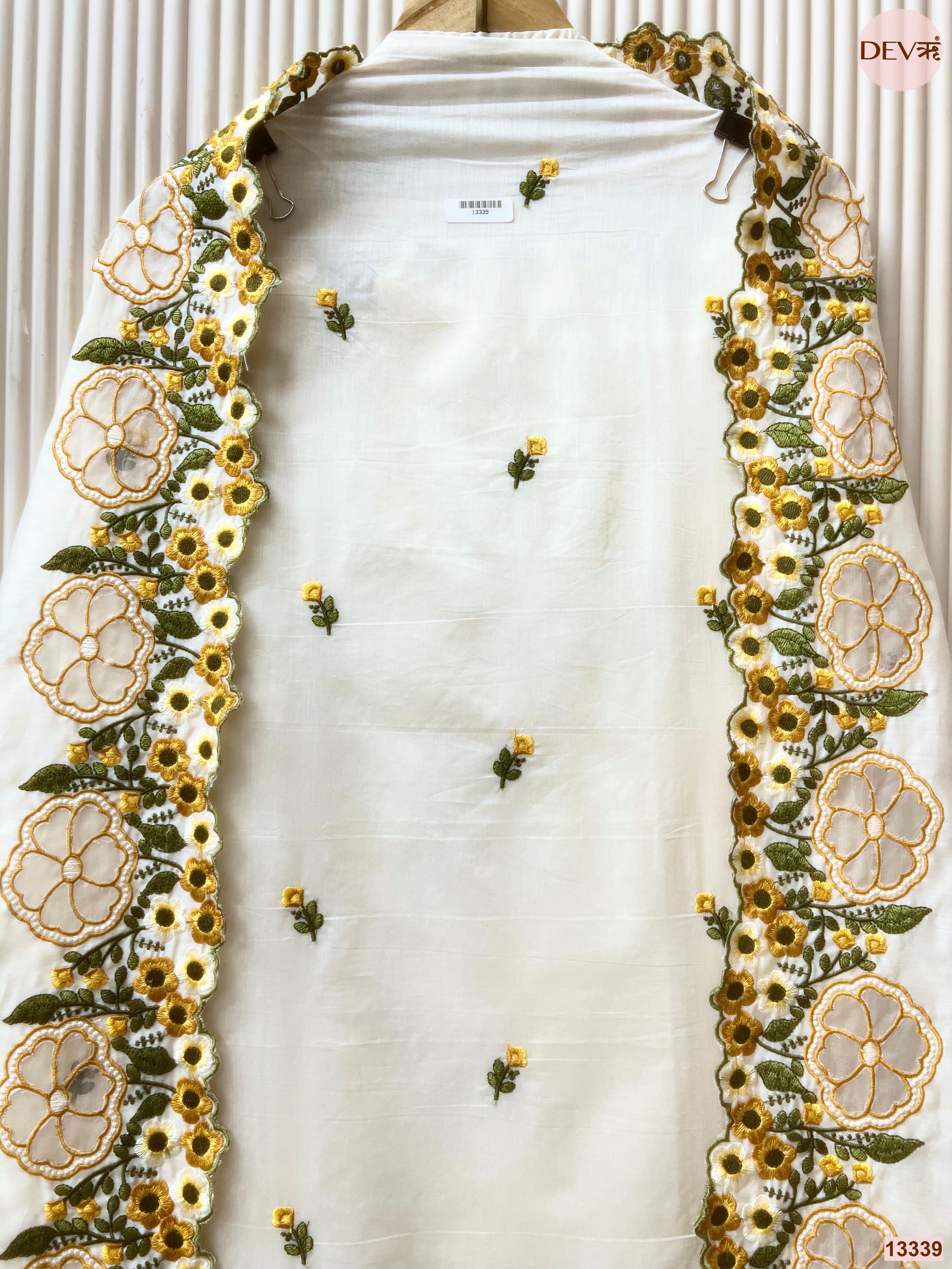 Off White Mul Chanderi Embroidered Unstitched 3-Piece Suit (Devri – D.No 13339)