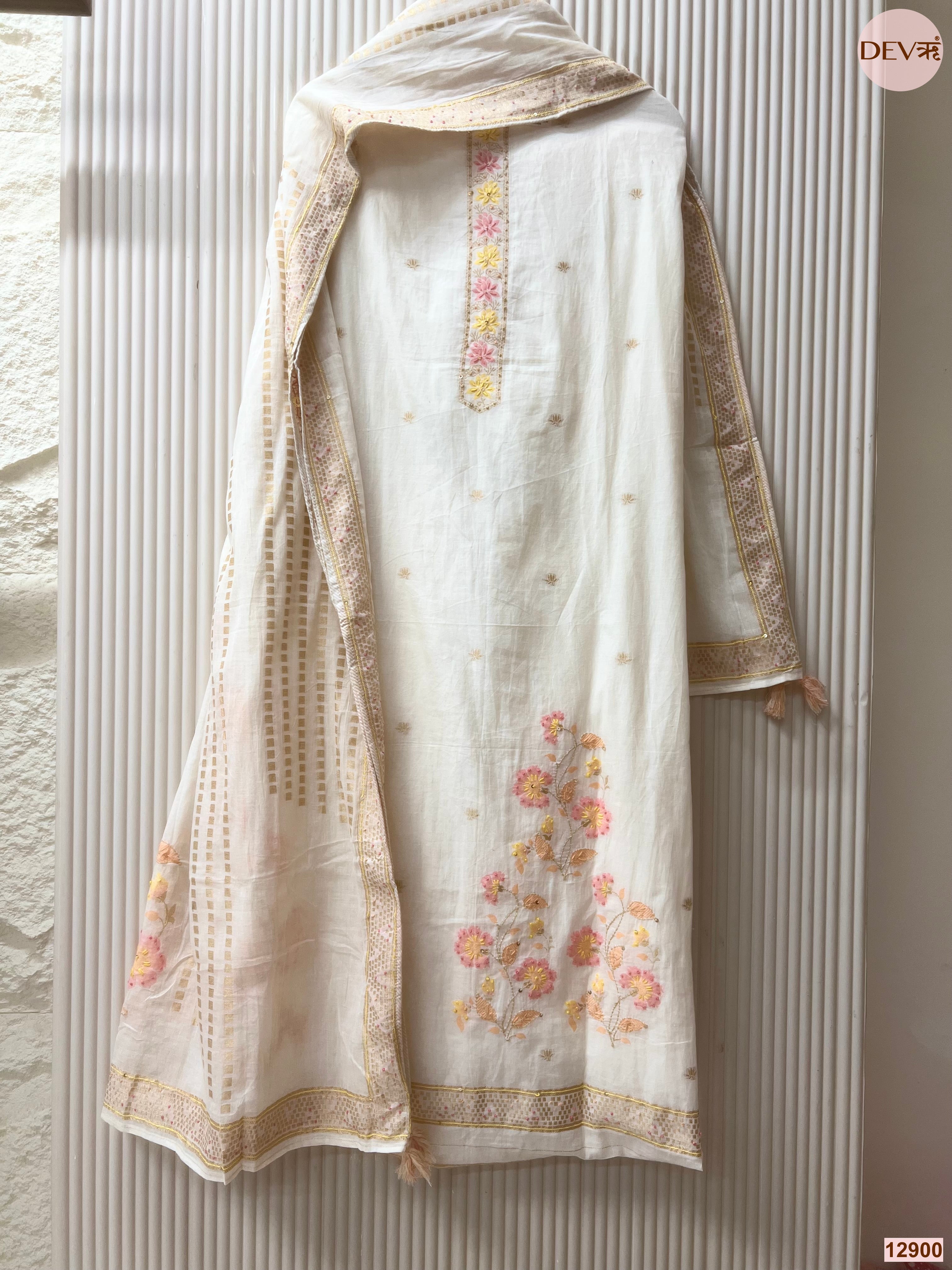 Off White Pure Jamdani Cotton Embroidered Unstitched 3-Piece Suit (Devri – D.No 12900)