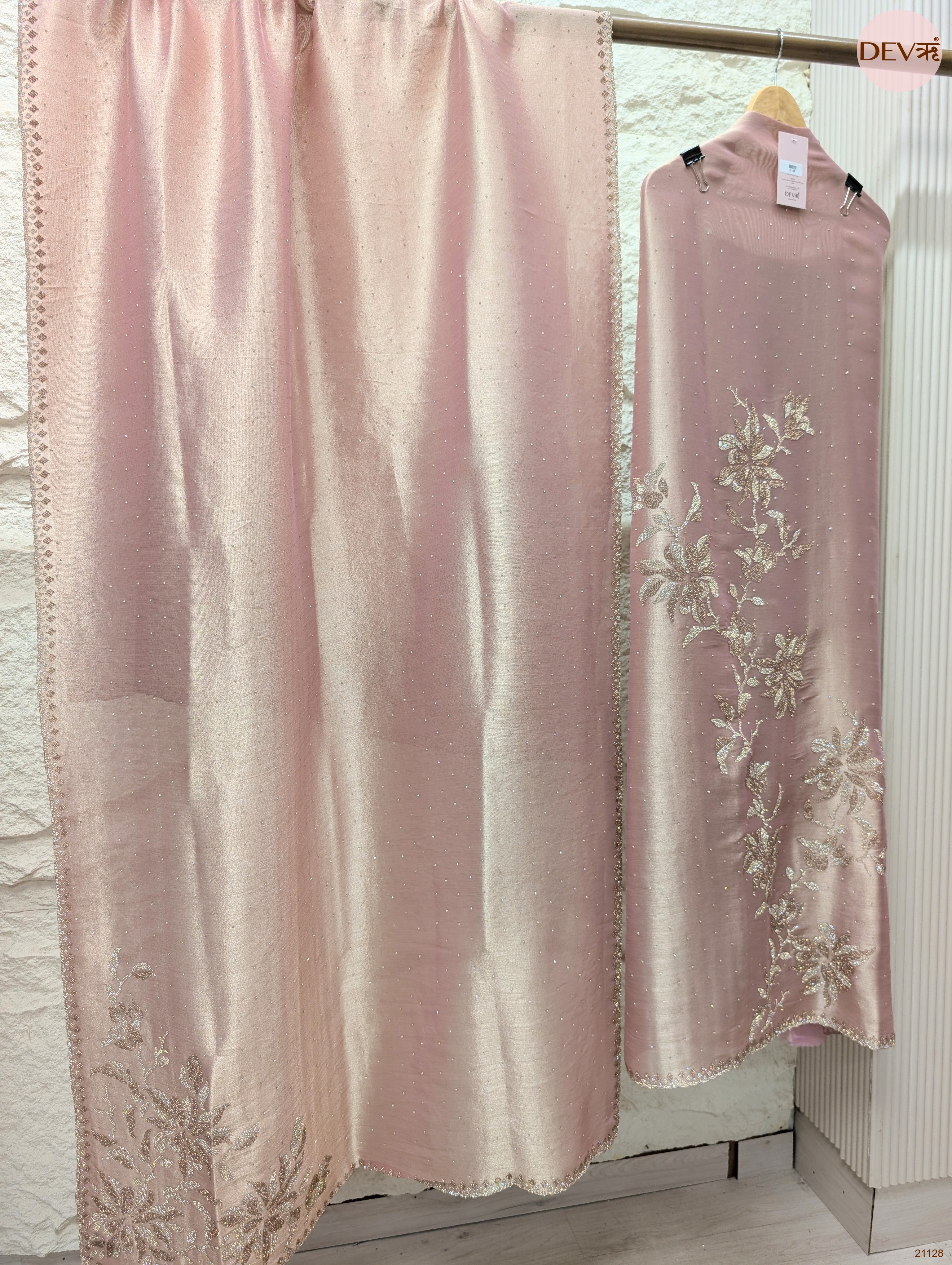 Pink Pure Giraffe Silk Embroidered Unstitched 3-Piece Suit (Devri – D.No 21128)