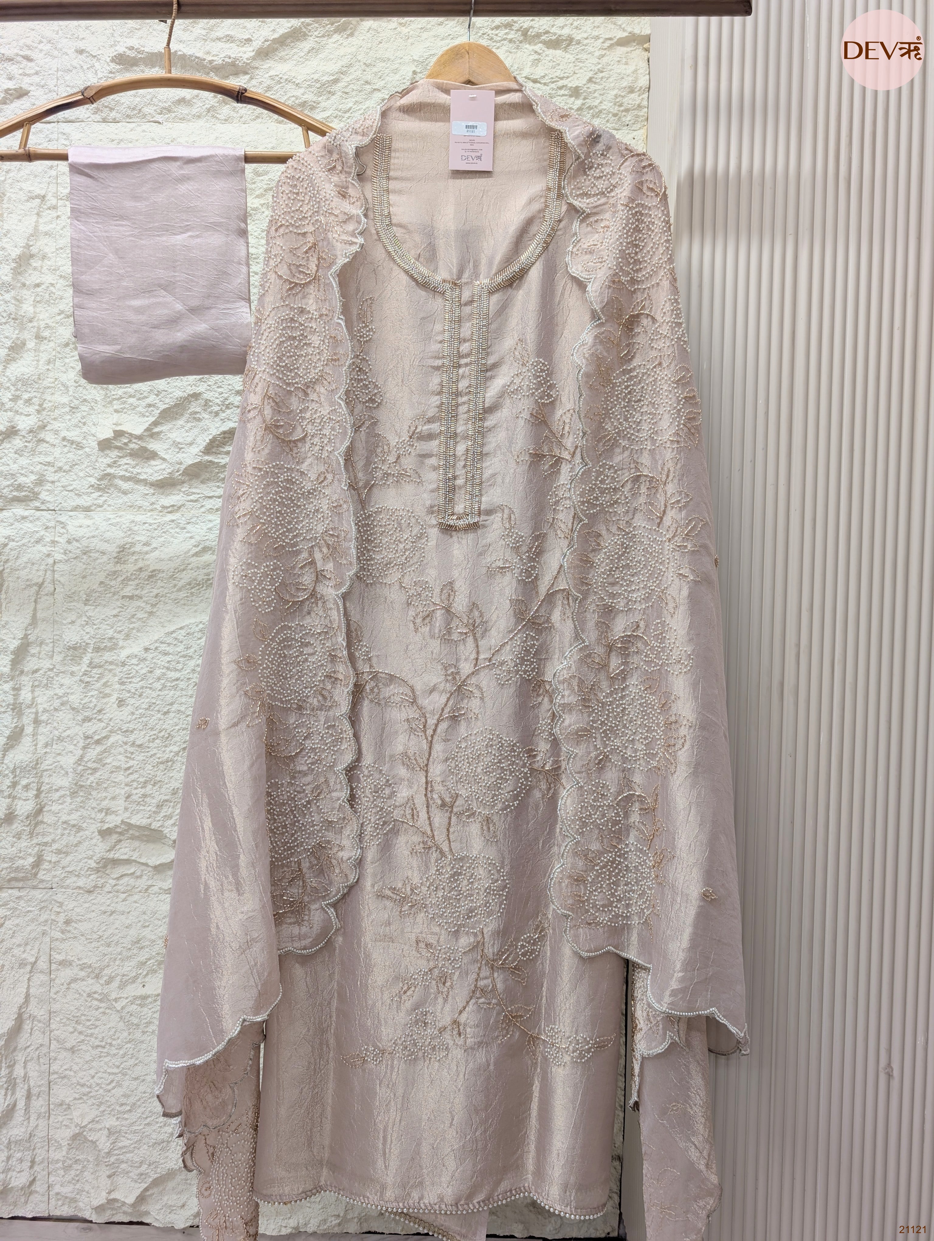 Blush Pure Tissue Crush Silk Embroidered Unstitched 3-Piece Suit (Devri – D.No 21121)