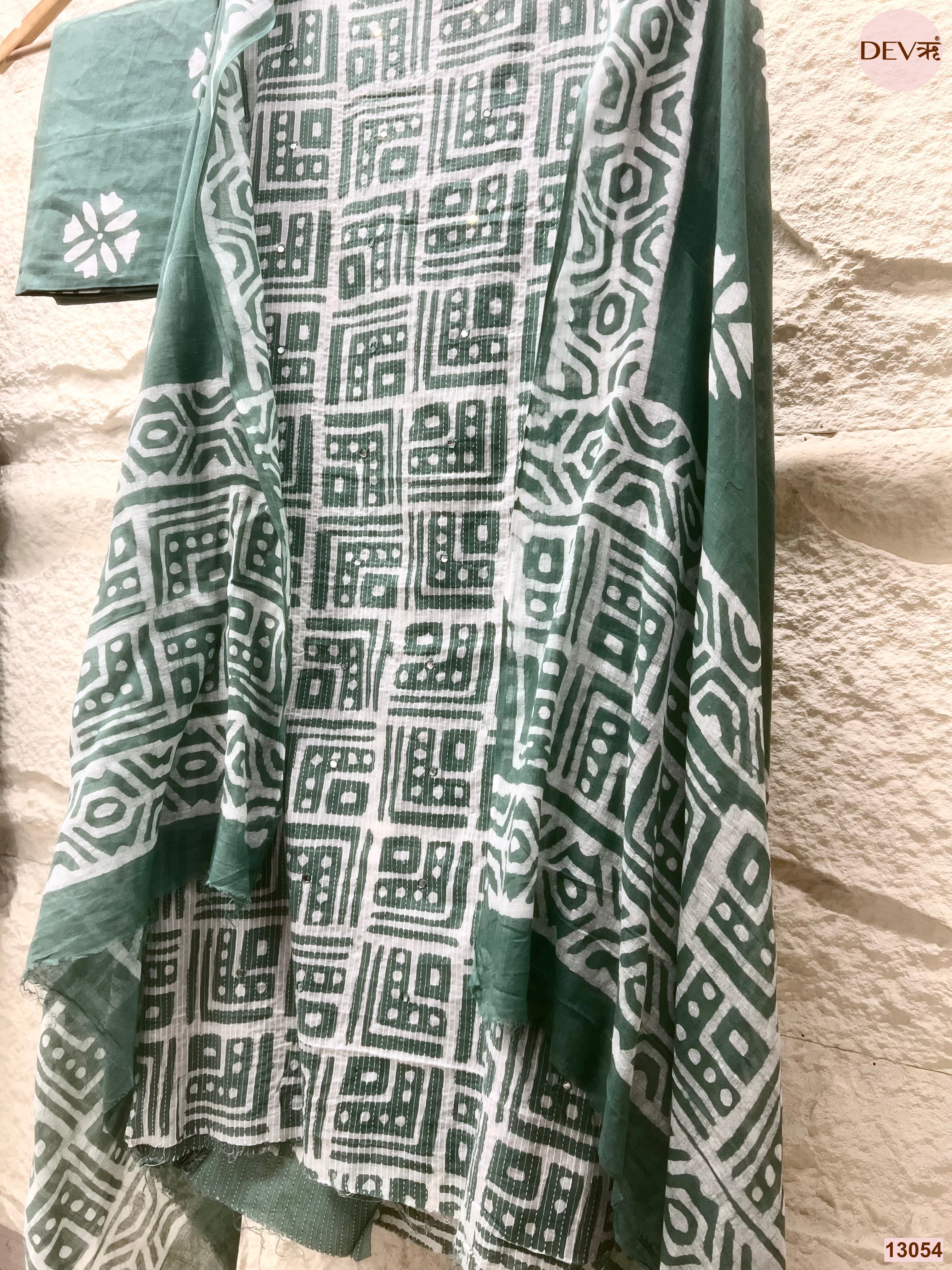 Green Cotton Printed Unstitched 3-Piece Suit (Devri – D.No 13054)
