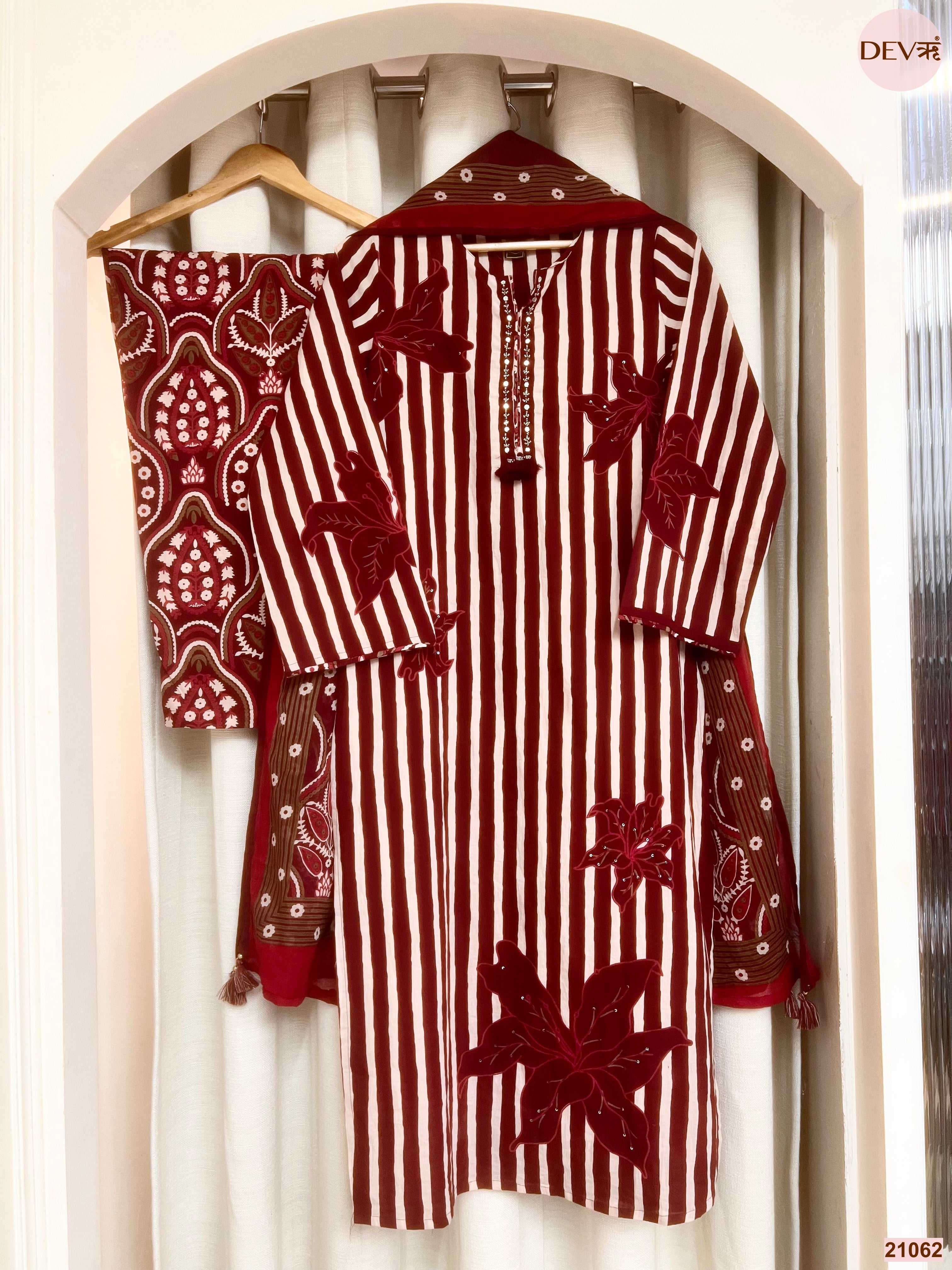 Gulnaar Cotton Printed Maroon 3-Piece Set (Devri – D.No 21062)