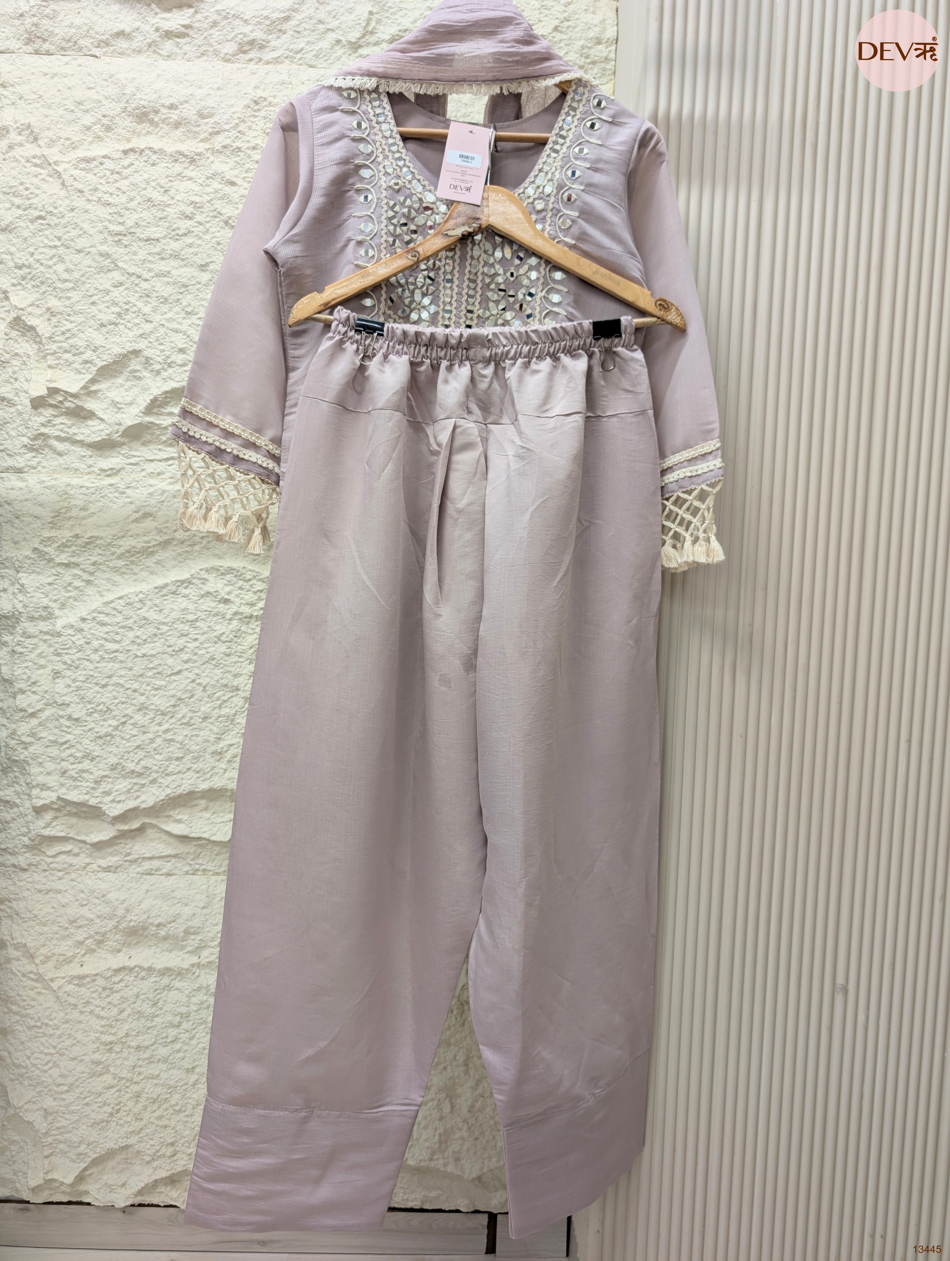 Gulnaar Mul Chanderi Embroidered Lilac 3-Piece Set (Devri – D.No 13445)