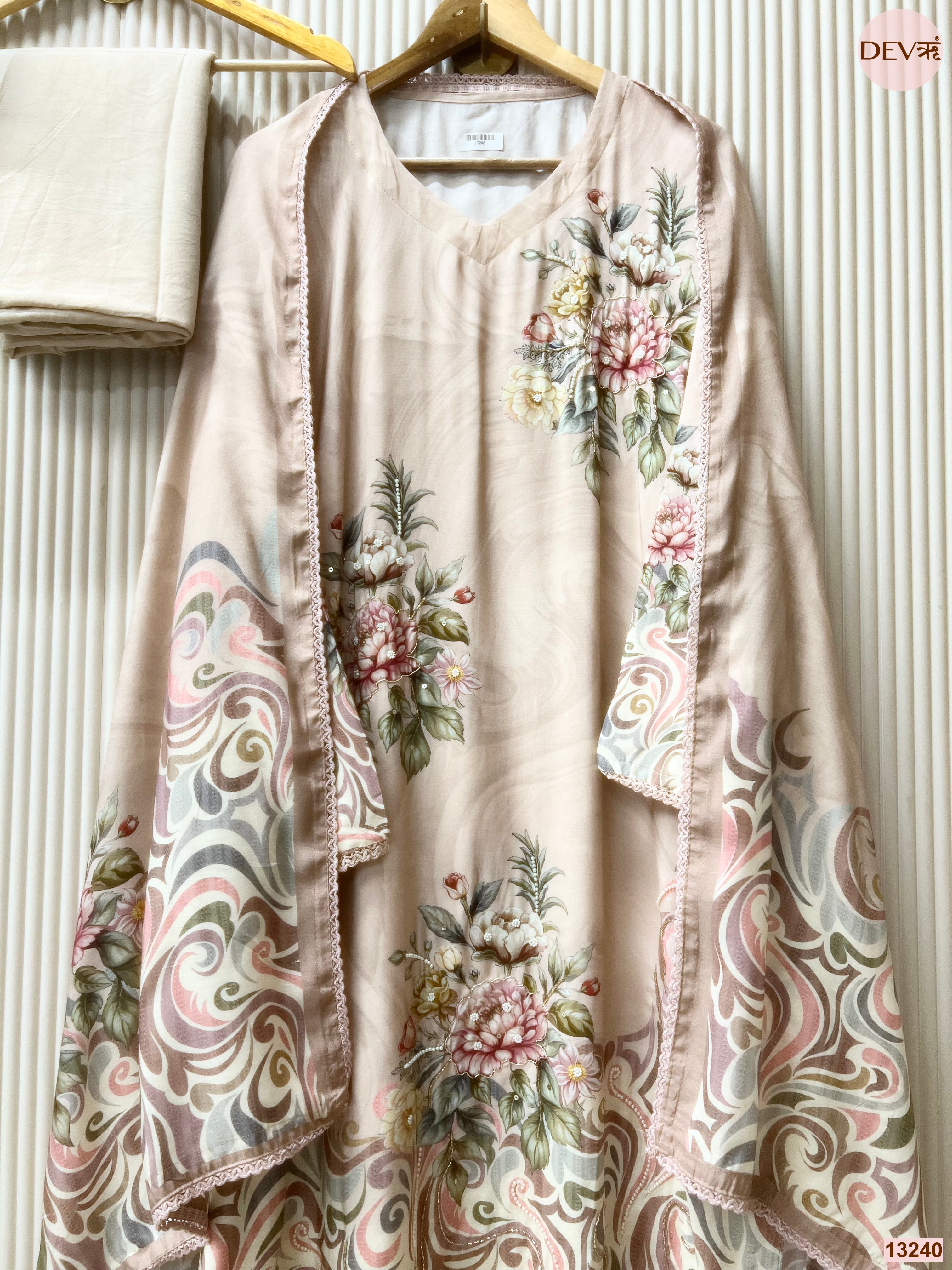 Peach Muslin Printed Unstitched 3-Piece Suit (Devri – D.No 13240)