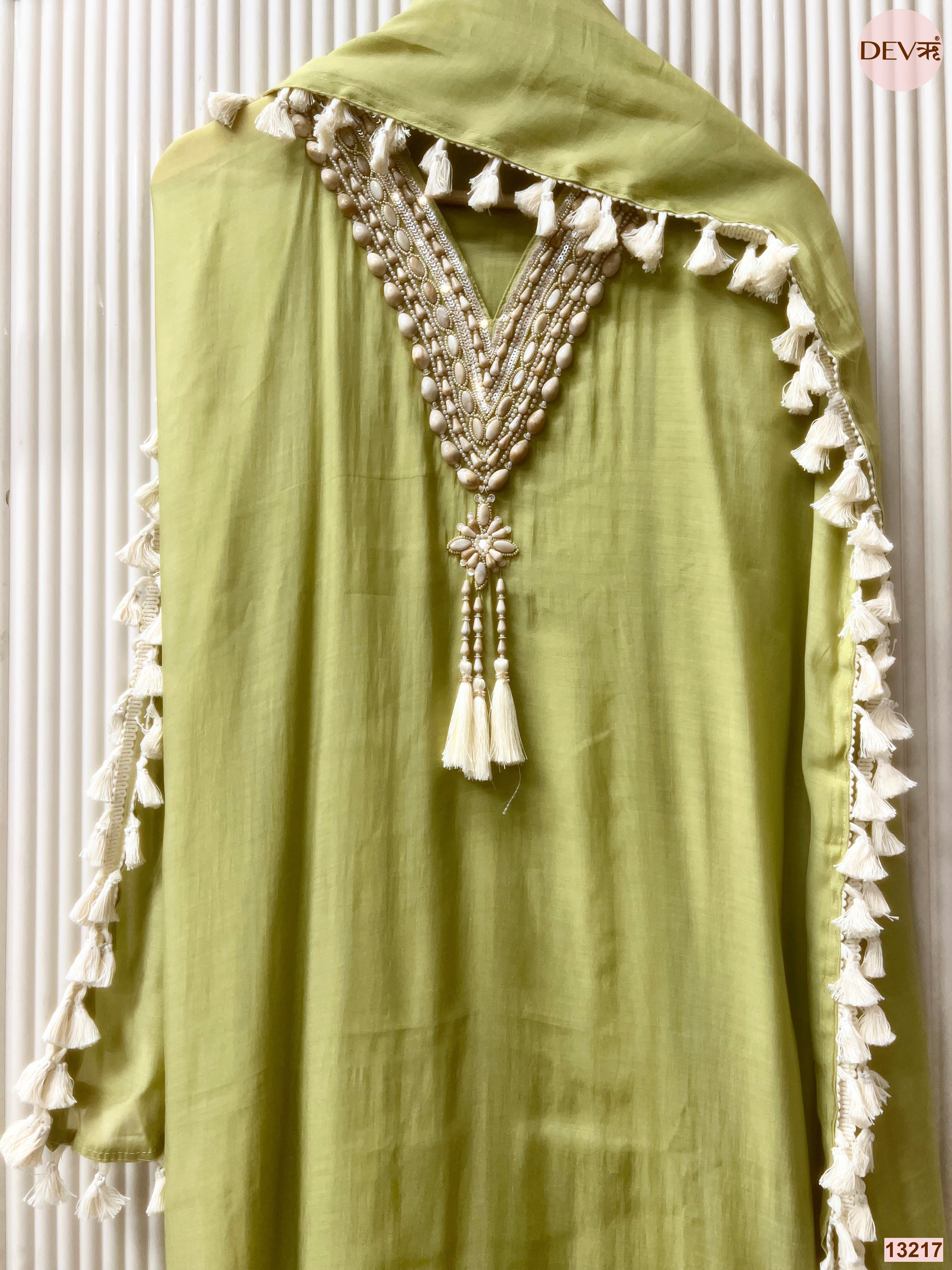 Green Mul Chanderi Hand Unstitched 3-Piece Suit (Devri – D.No 13217)