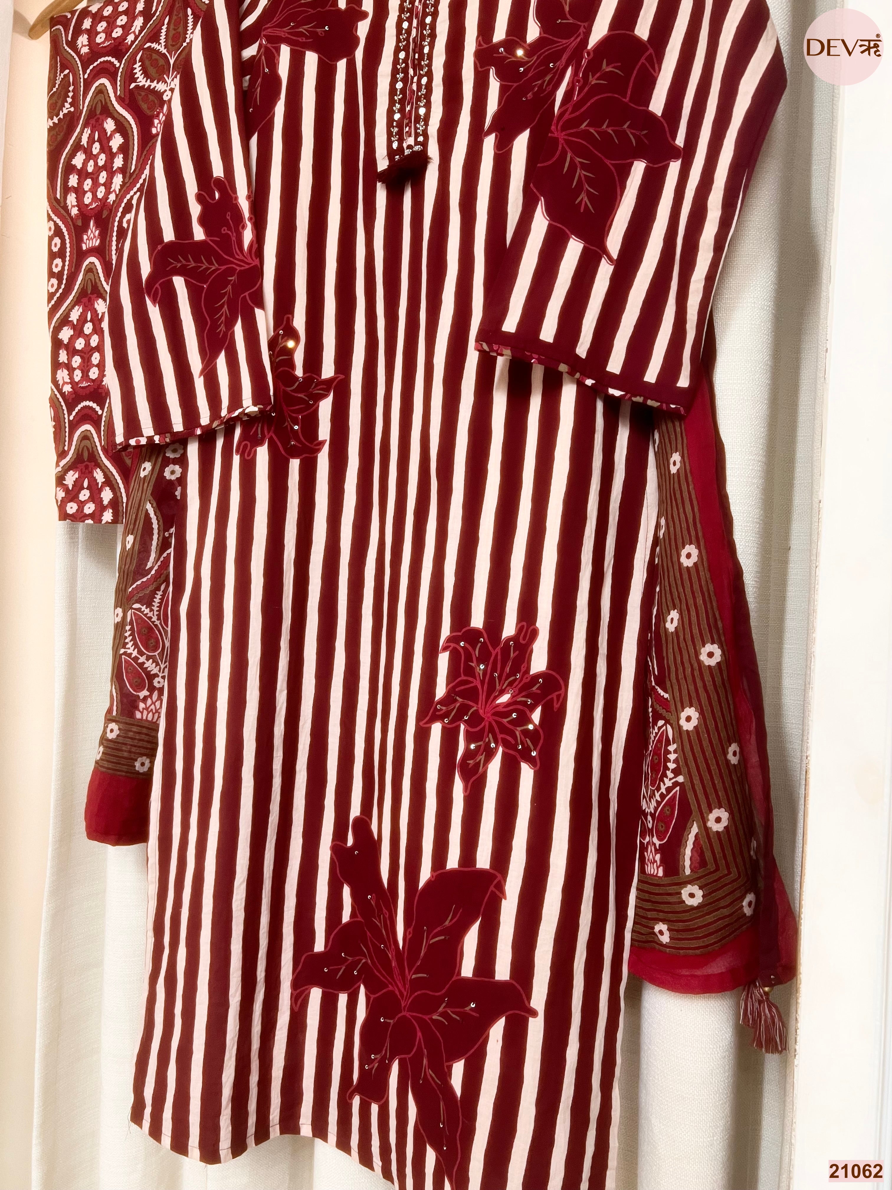Gulnaar Cotton Printed Maroon 3-Piece Set (Devri – D.No 21062)