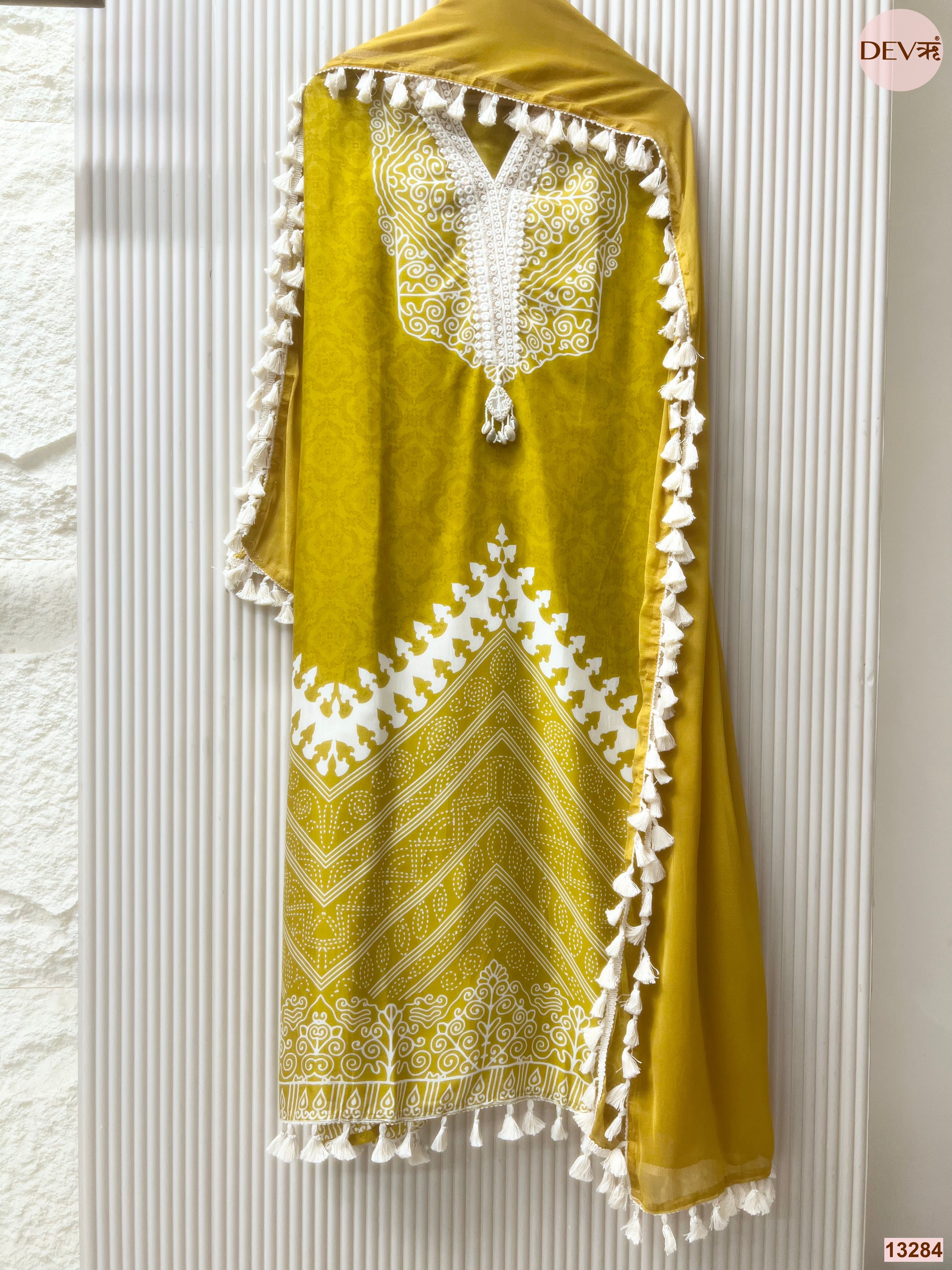 Mustard Muslin Printed Unstitched 3-Piece Suit (Devri – D.No 13284)