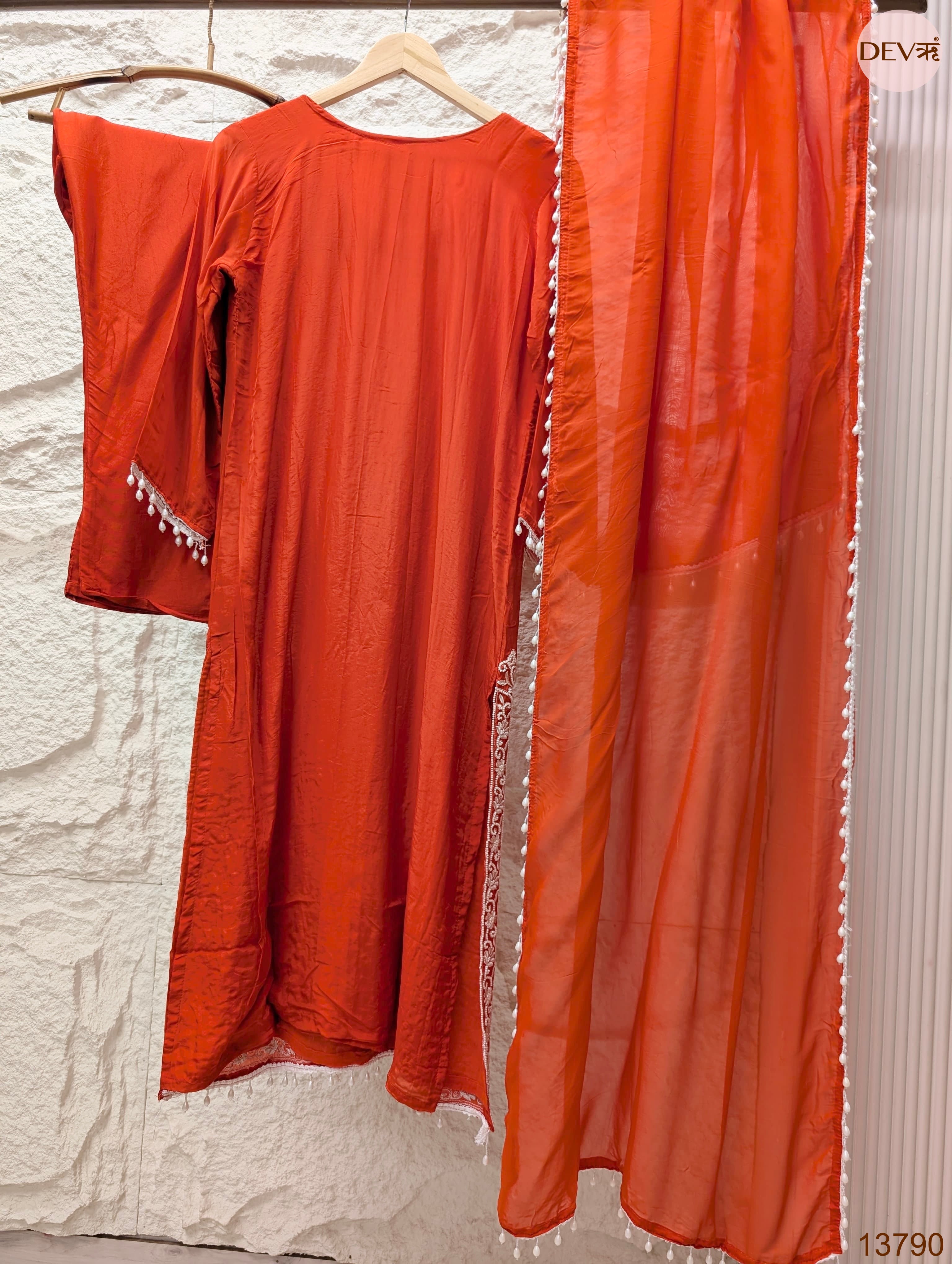 Zarmin Pure organza silk Embroidered Rust 3-Piece Set (Devri – D.No 13790)