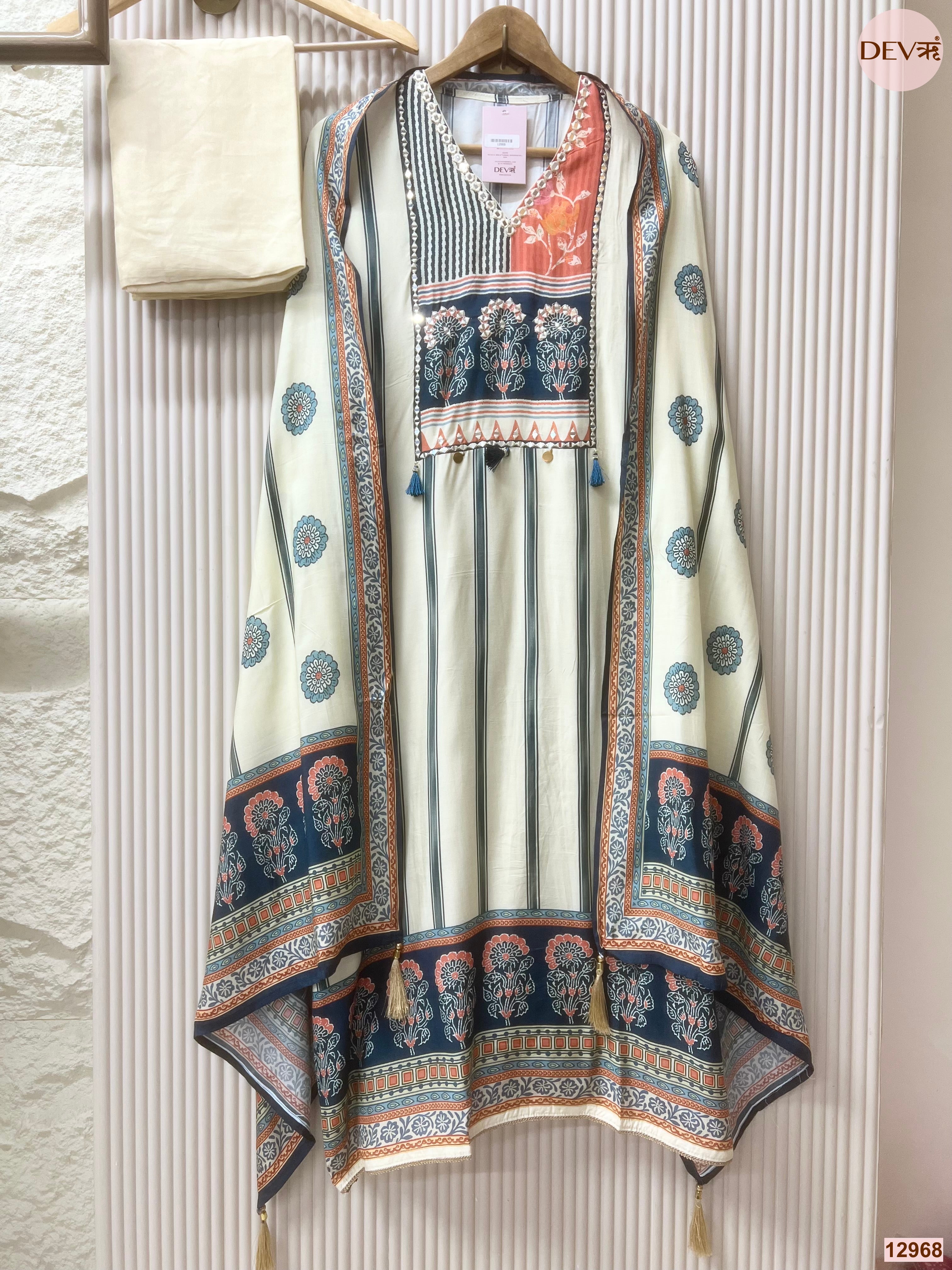 Cream Muslin Printed Unstitched 3-Piece Suit (Devri – D.No 12968)