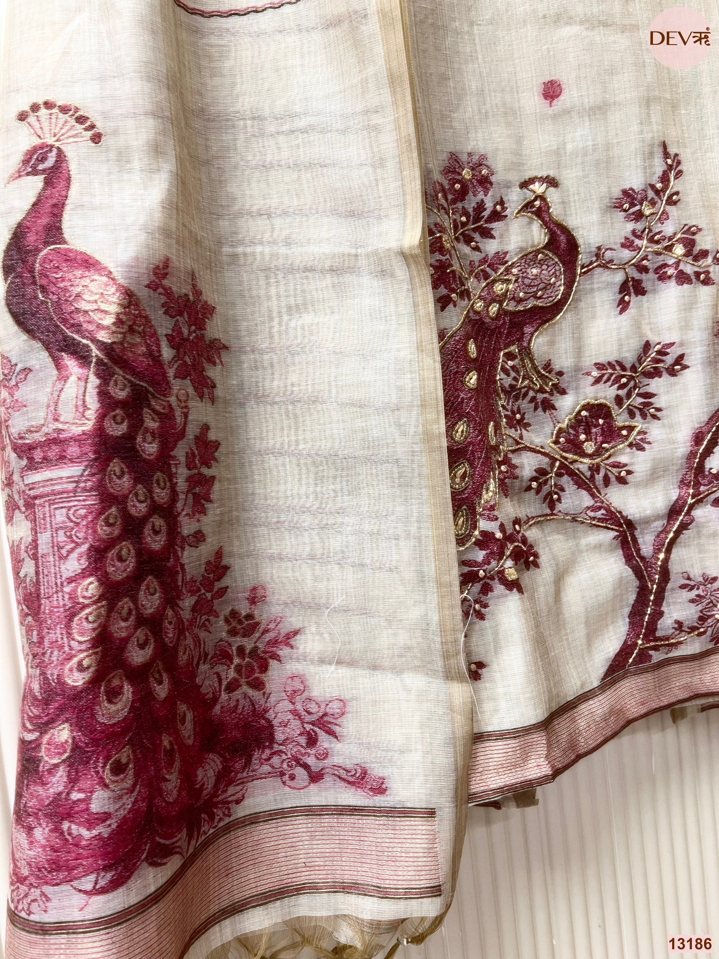 Off White Mul Chanderi Printed Unstitched 3-Piece Suit (Devri – D.No 13186)