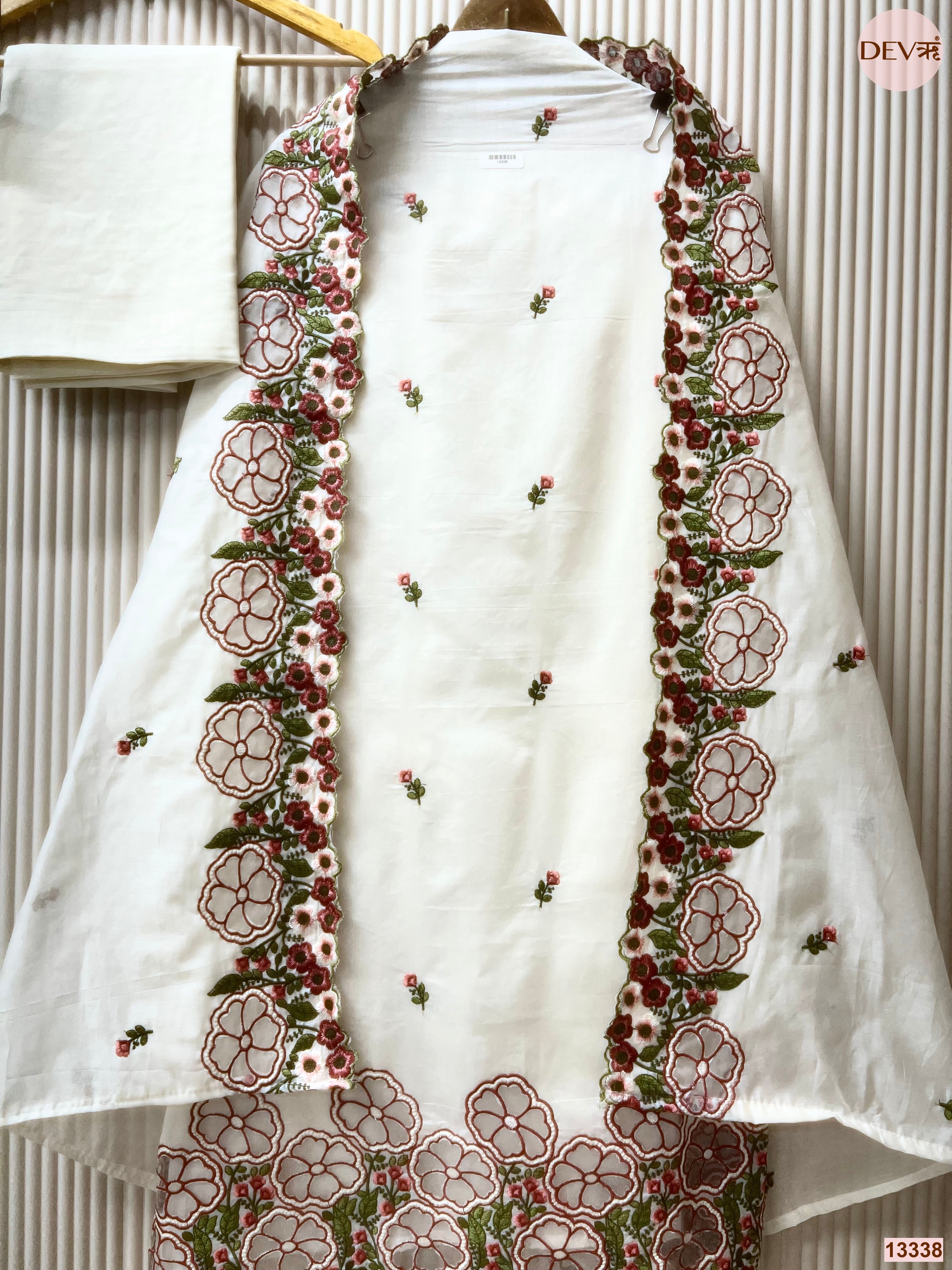 White Mul Chanderi Embroidered Unstitched 3-Piece Suit (Devri – D.No 13338)
