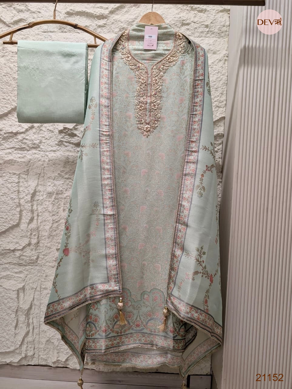 Mint Pure Banarasi Woven Silk Embroidered Unstitched 3-Piece Suit (Devri – D.No 21152)
