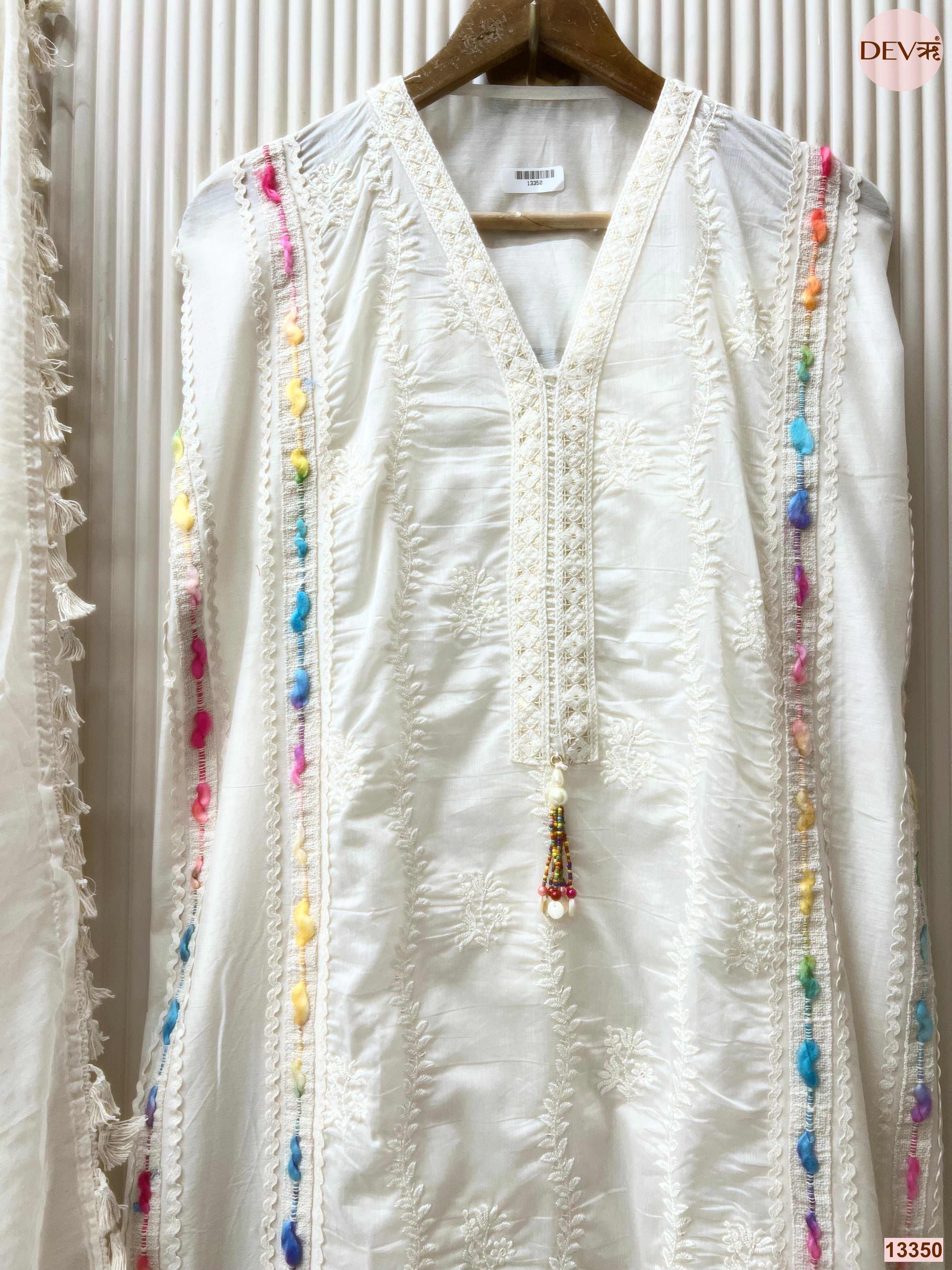 White Mul Chanderi Embroidered Unstitched 3-Piece Suit (Devri – D.No 13350)