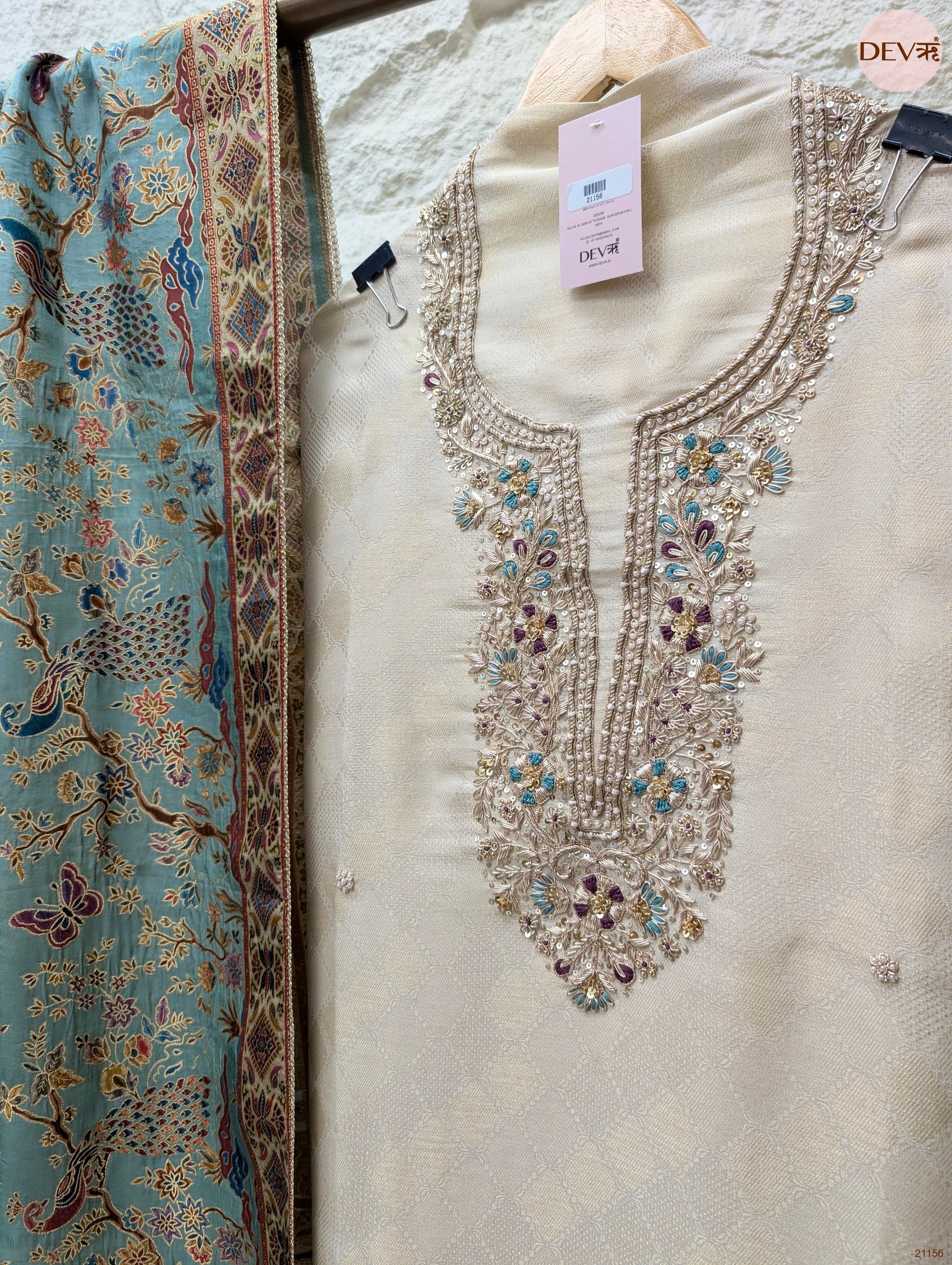 Off White Pure Banarasi Woven Silk Embroidered Unstitched 3-Piece Suit (Devri – D.No 21156)