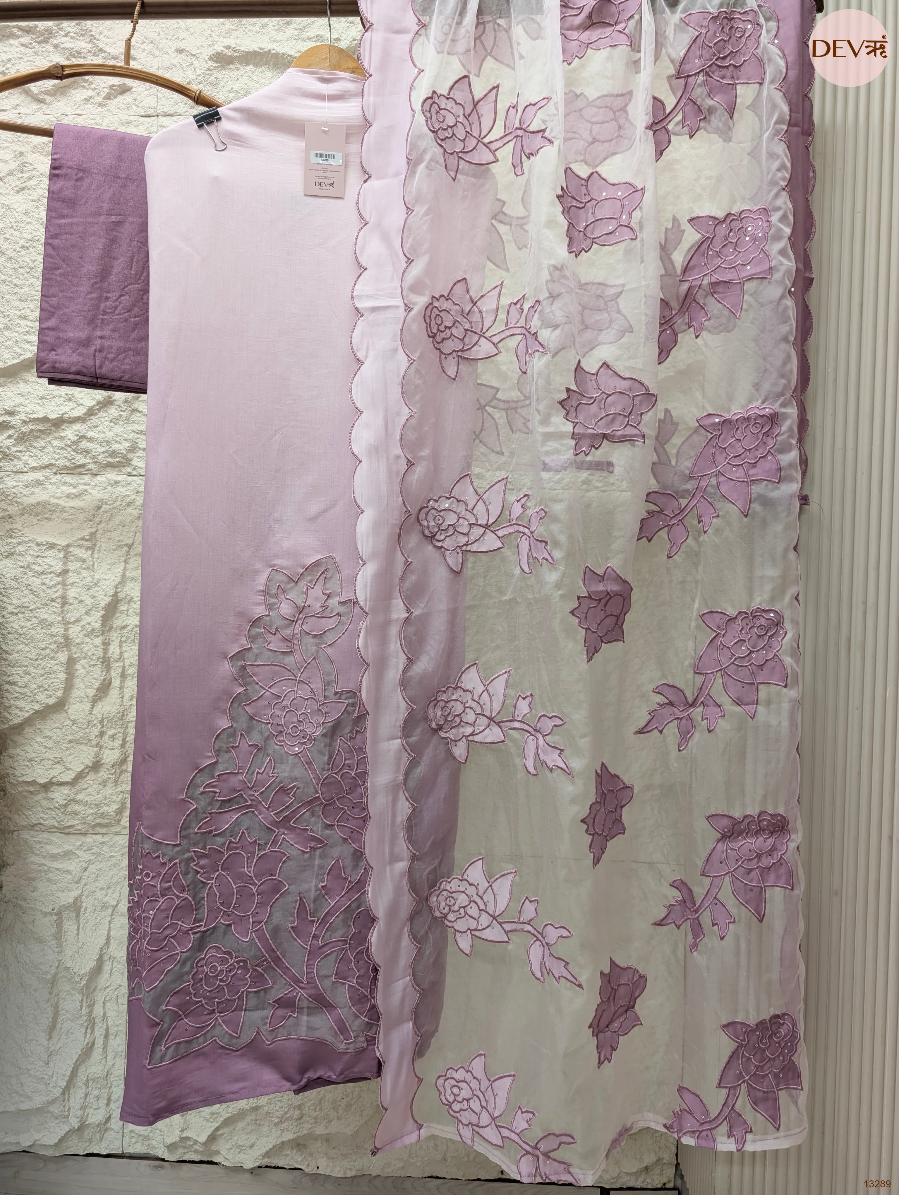 Pink Mul Chanderi Embroidered Unstitched 3-Piece Suit (Devri – D.No 13289)