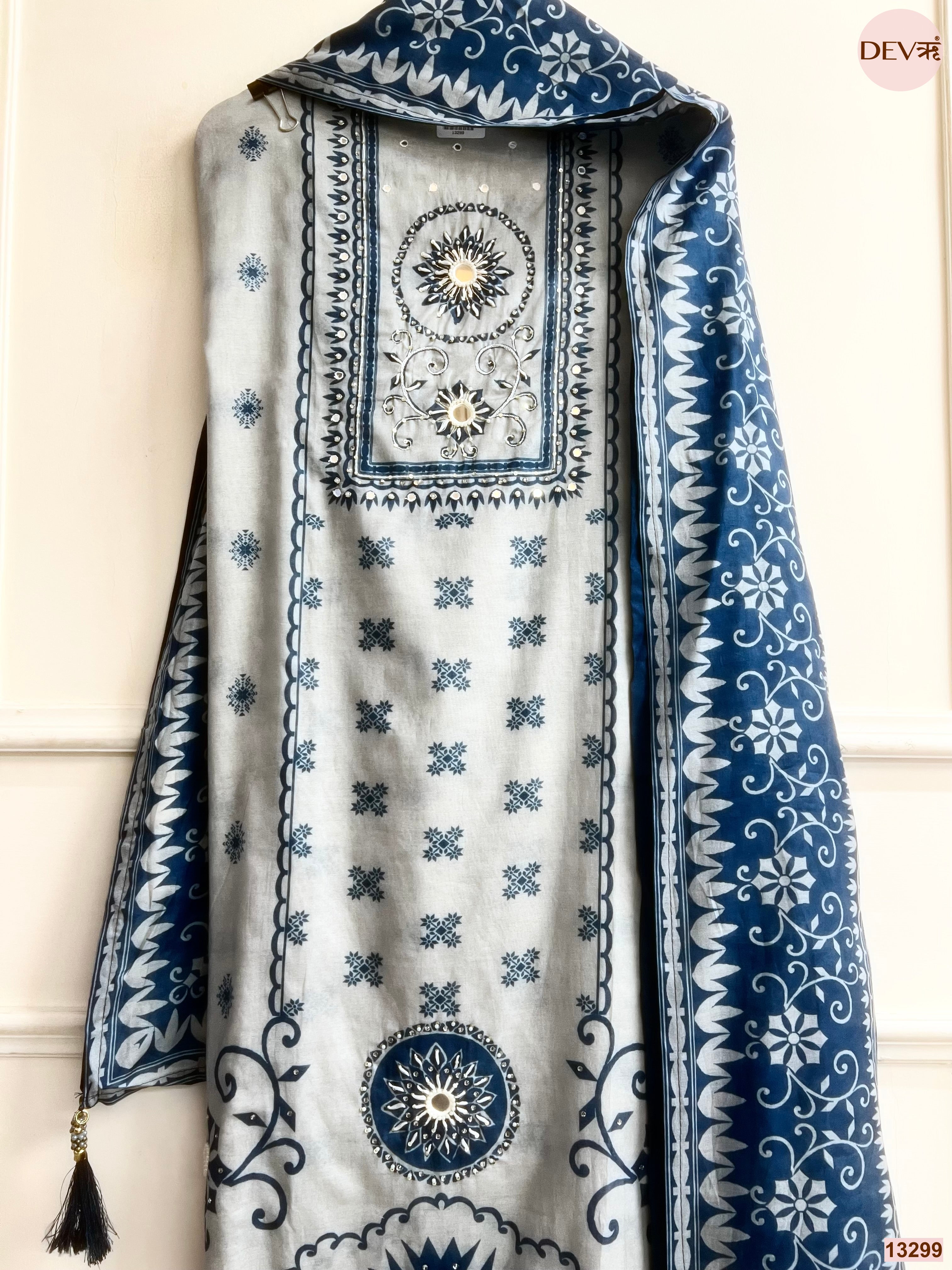Grey Mul Cotton Printed Unstitched 3-Piece Suit (Devri – D.No 13299)