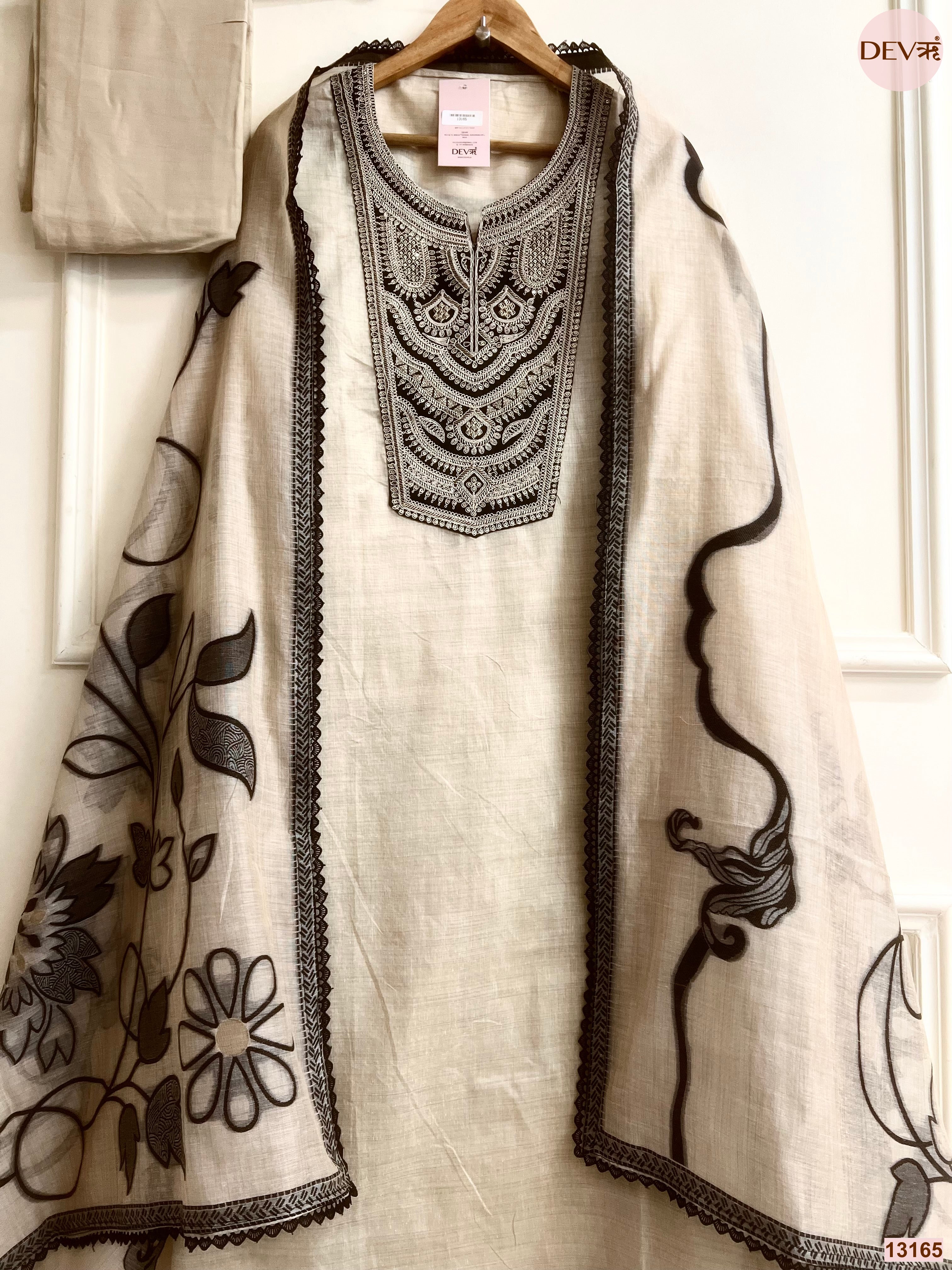 Beige Mul Canderi Embroidered Unstitched 3-Piece Suit (Devri – D.No 13165)
