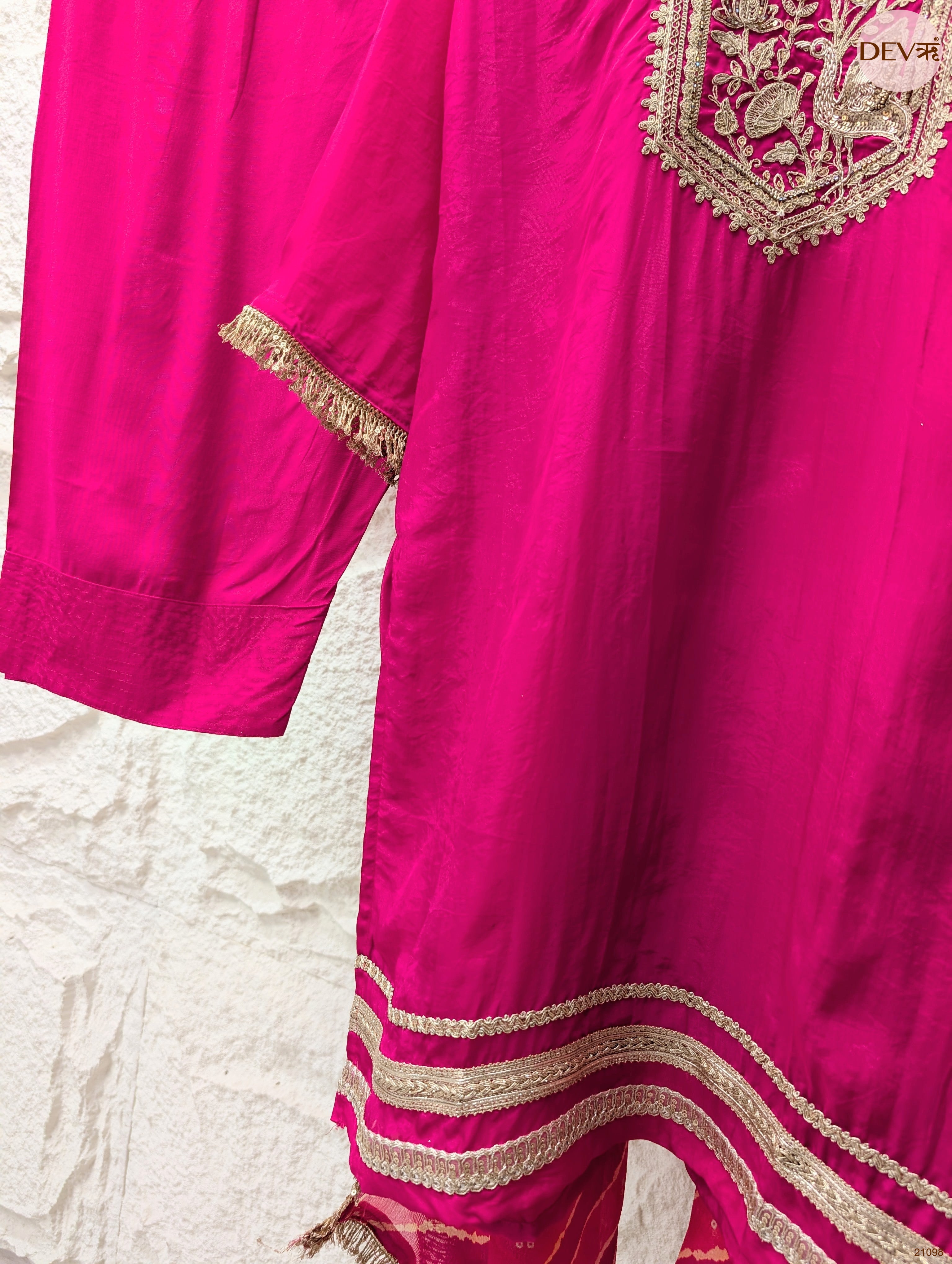 Gulnaar Pure organza silk Embroidered Pink 3-Piece Set (Devri – D.No 21098)