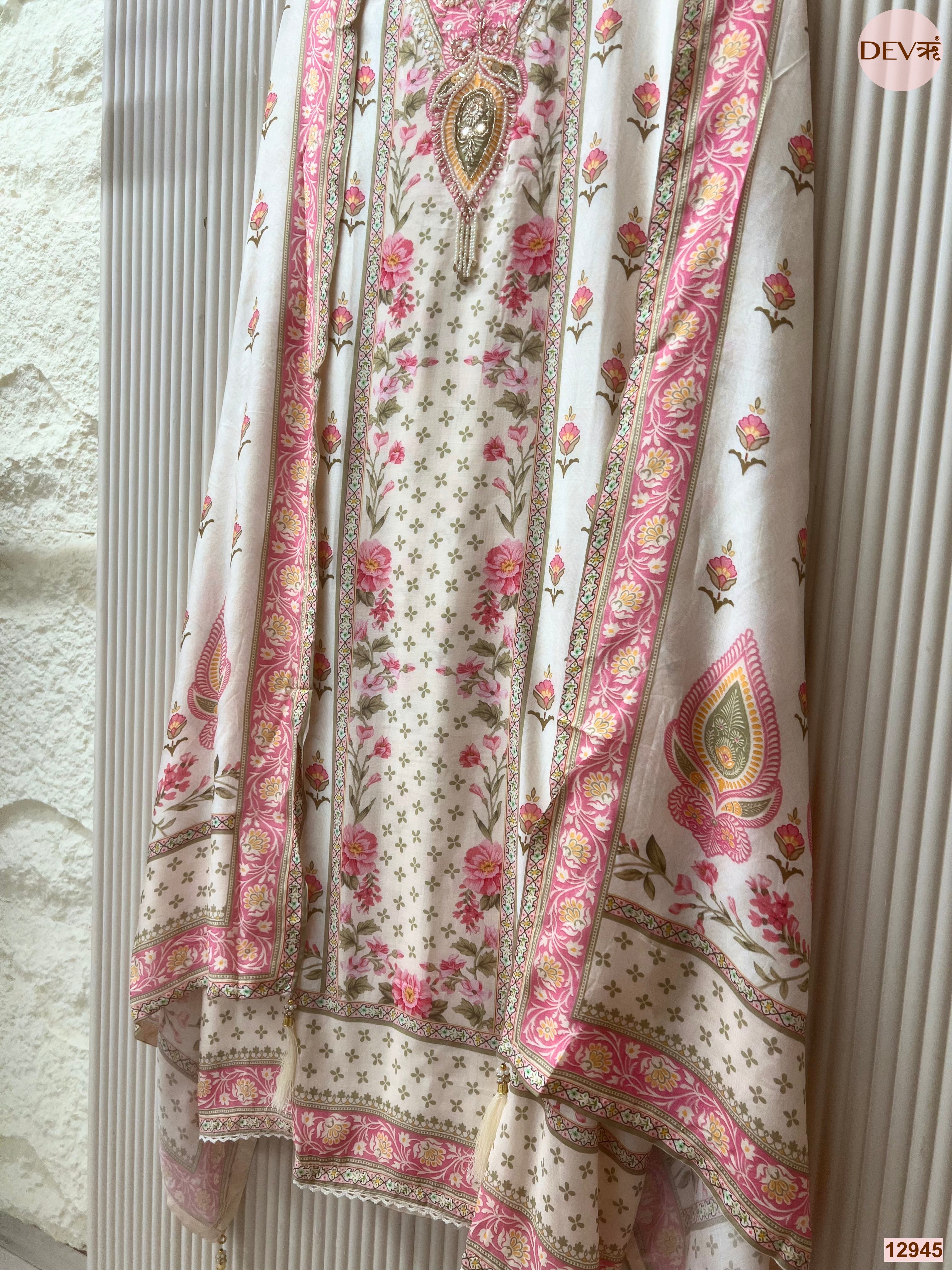 White Muslin Printed Unstitched 3-Piece Suit (Devri – D.No 12945)