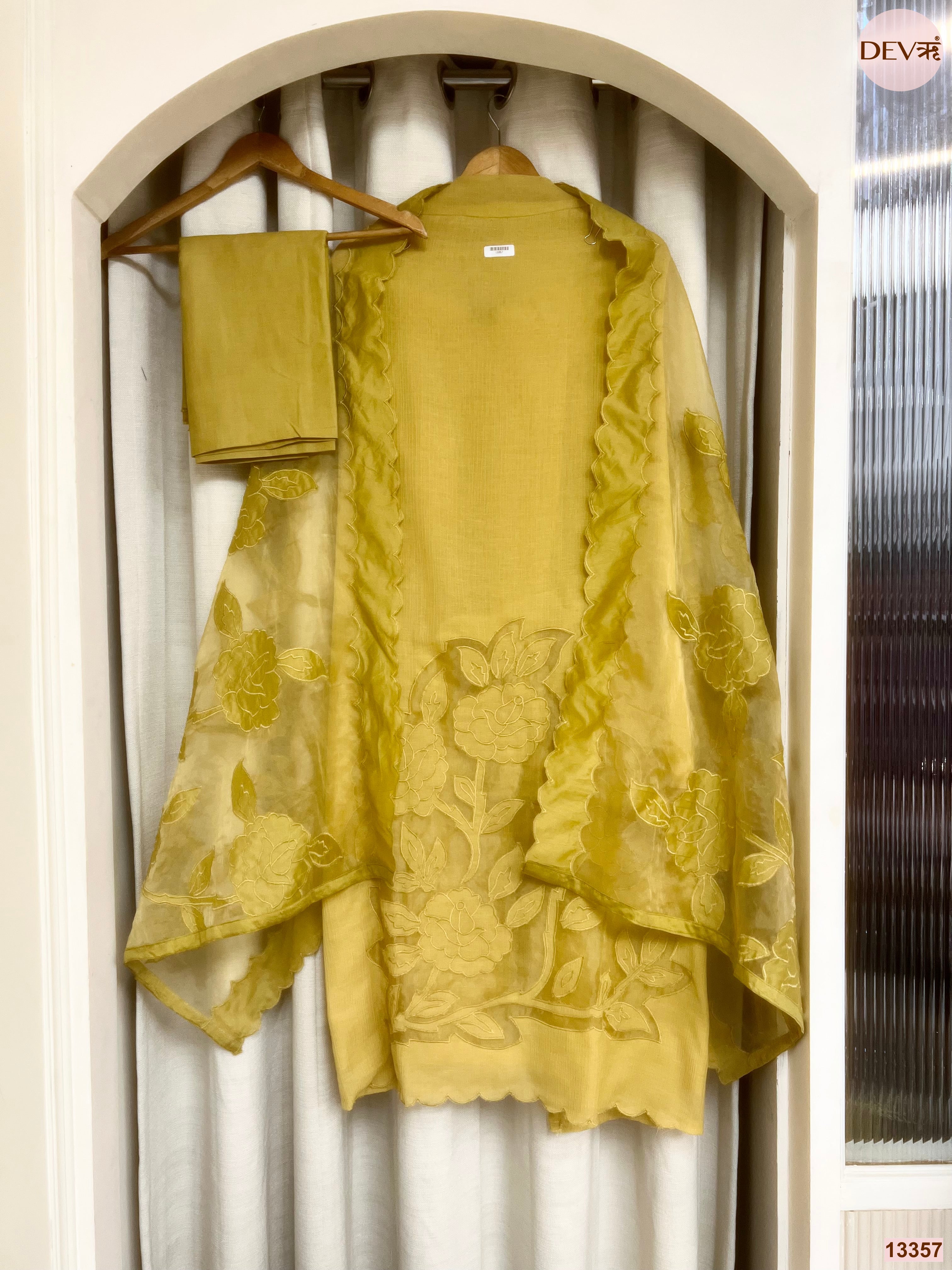 Yellow Mul Chanderi Embroidered Unstitched 3-Piece Suit (Devri – D.No 13357)