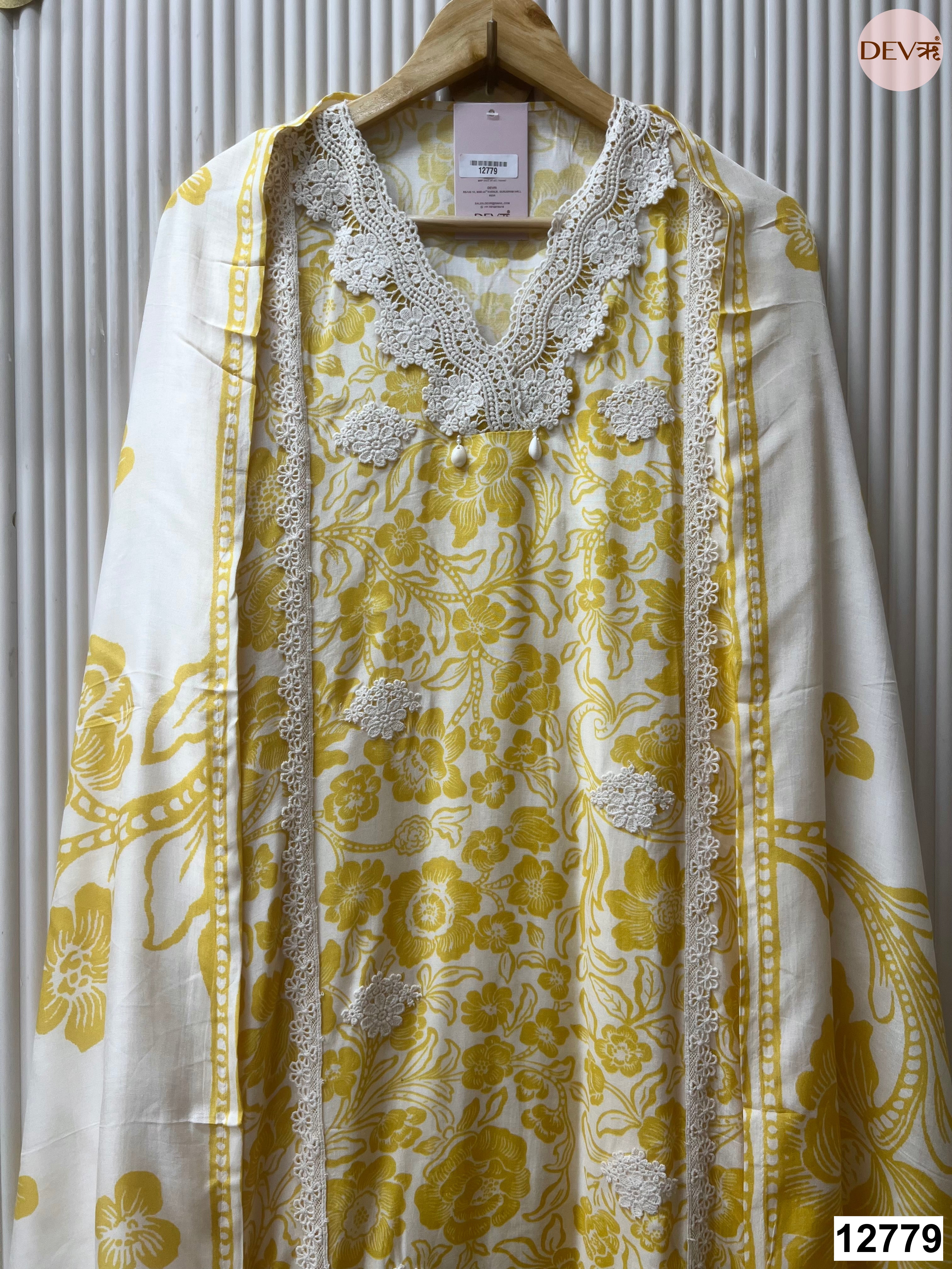 Yellow Muslin Printed Unstitched 3-Piece Suit (Devri – D.No 12779)