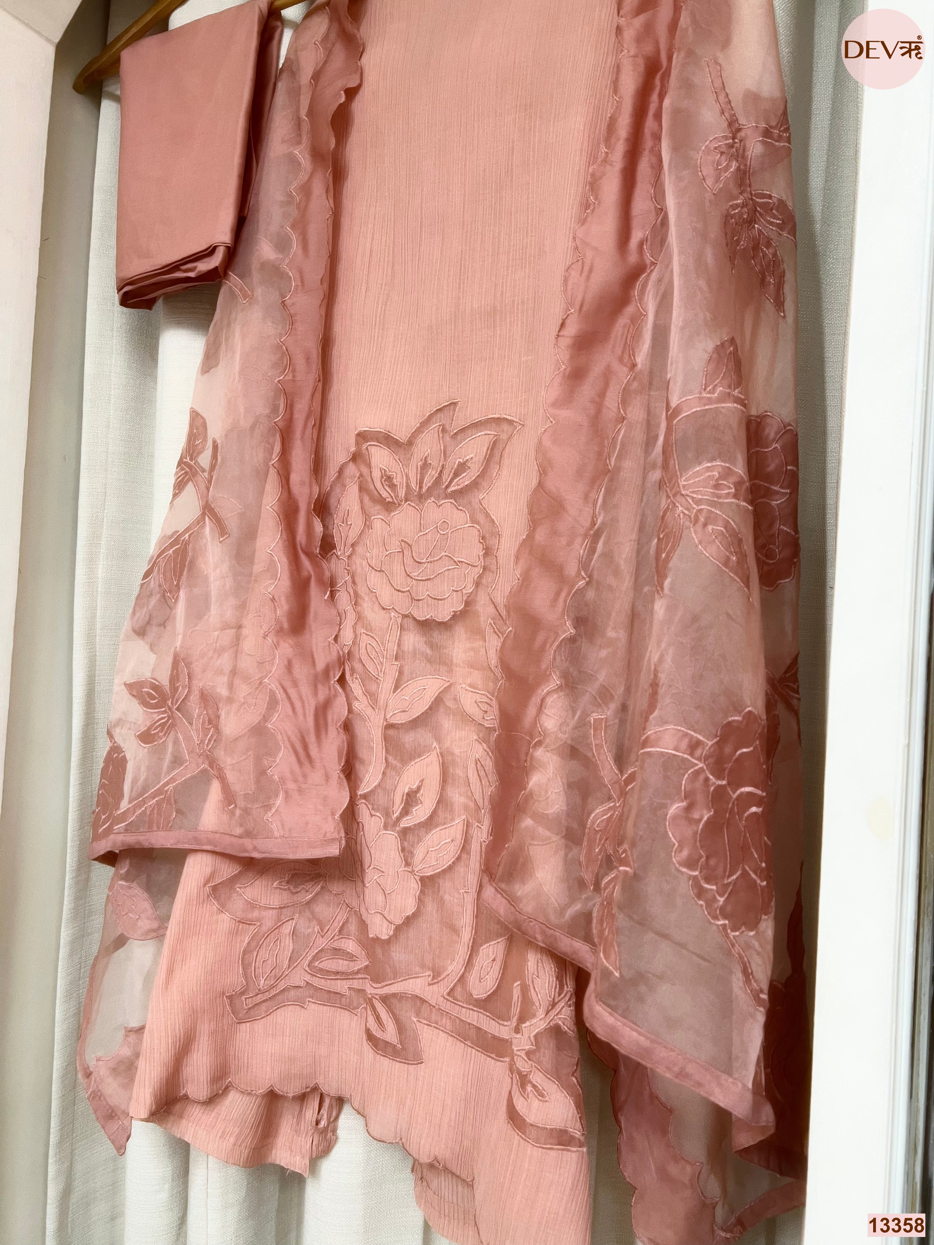 Peach Mul Chanderi Embroidered Unstitched 3-Piece Suit (Devri – D.No 13358)