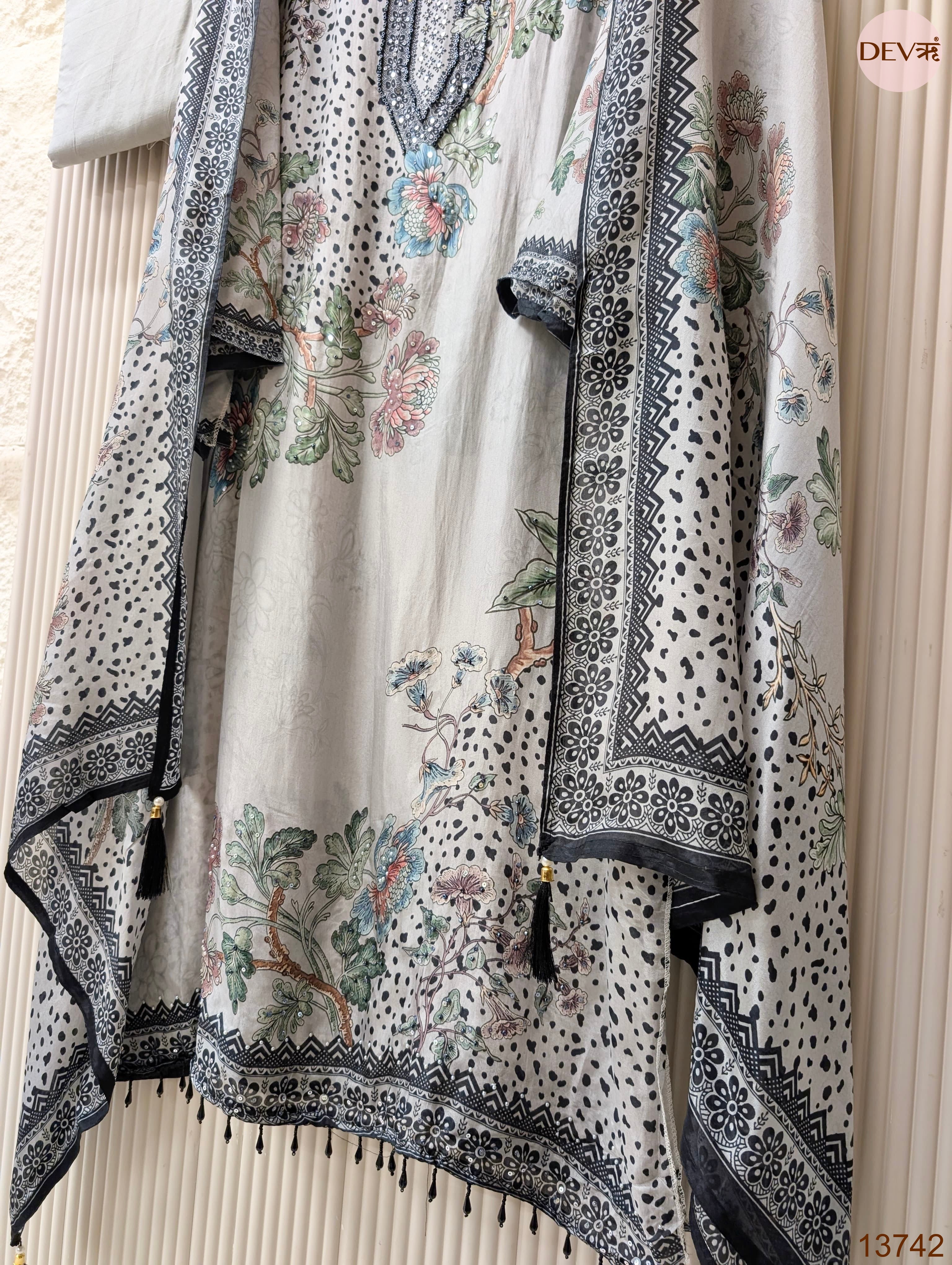 Grey Muslin Blend Printed Unstitched 3-Piece Suit (Devri – D.No 13742)