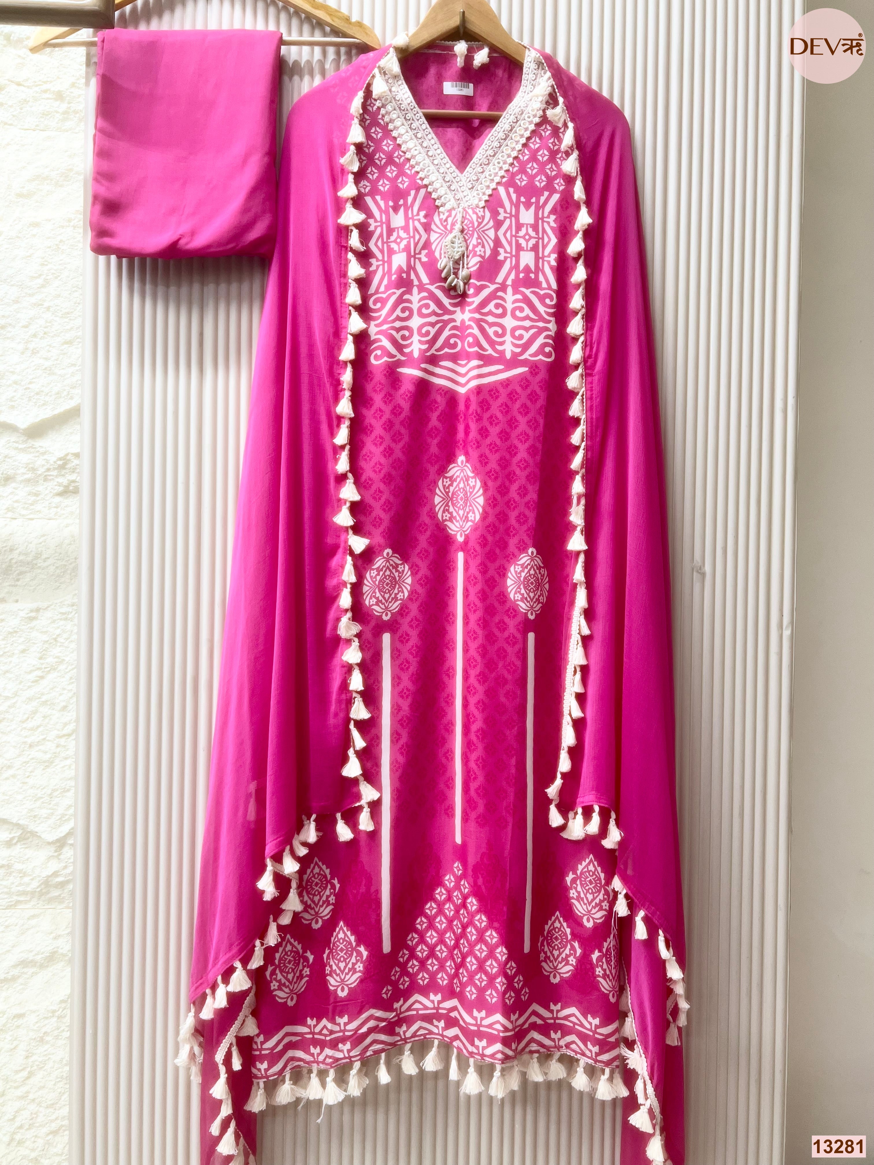 Pink Muslin Printed Unstitched 3-Piece Suit (Devri – D.No 13281)