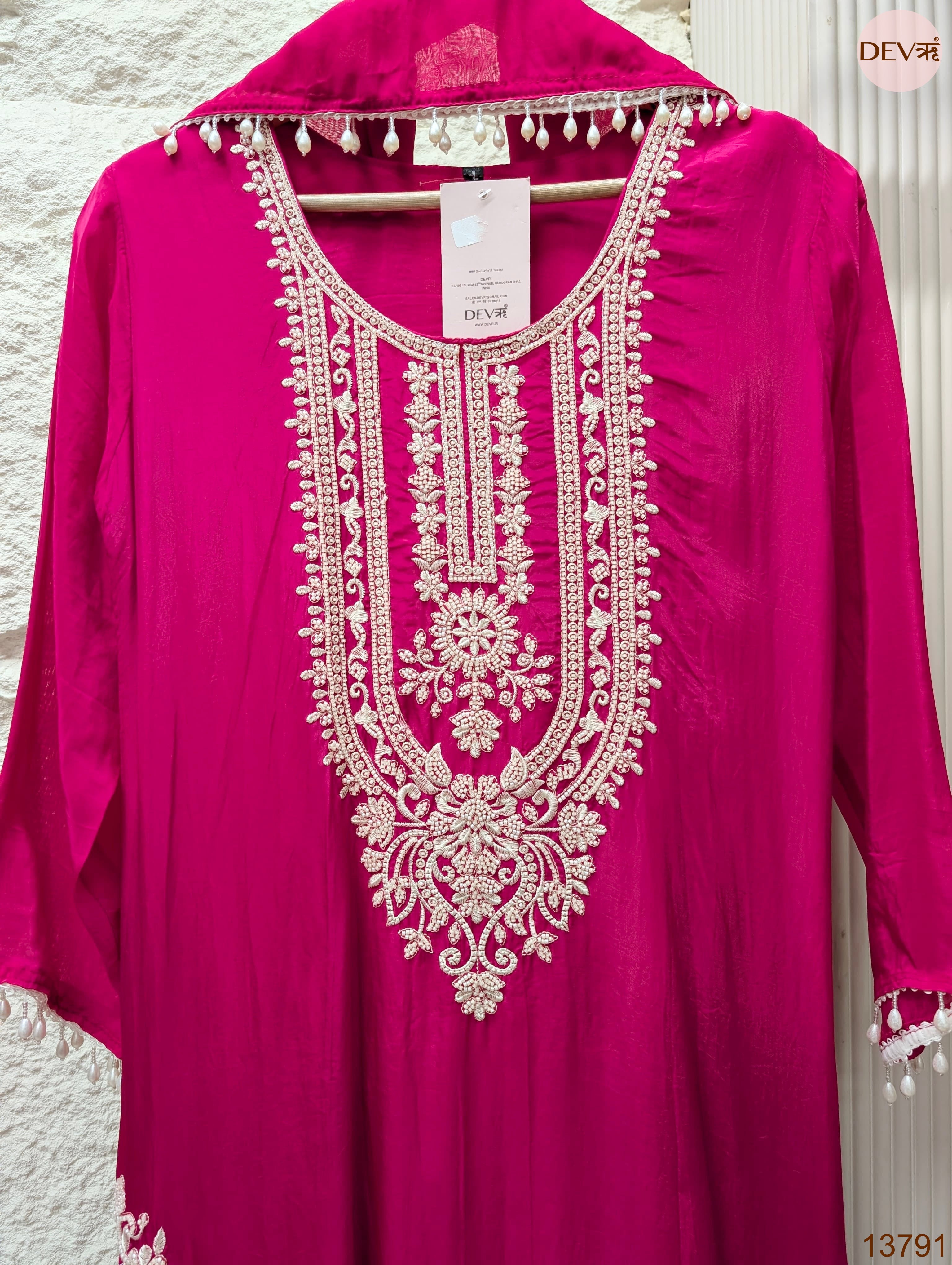 Gulnaar Pure organza silk Embroidered Fuchsia 3-Piece Set (Devri – D.No 13791)