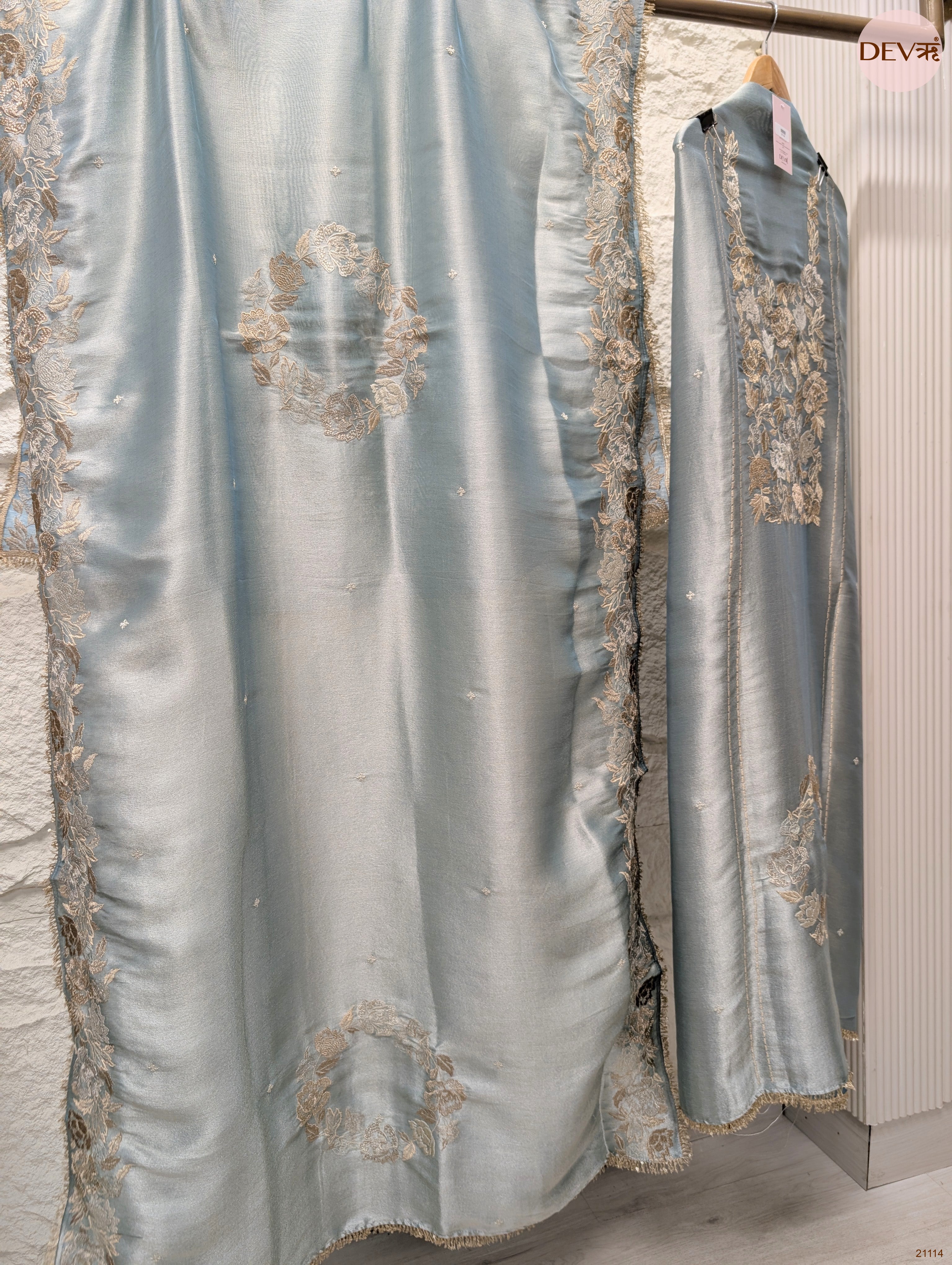 Blue Pure Giraffe Silk Embroidered Unstitched 3-Piece Suit (Devri – D.No 21114)