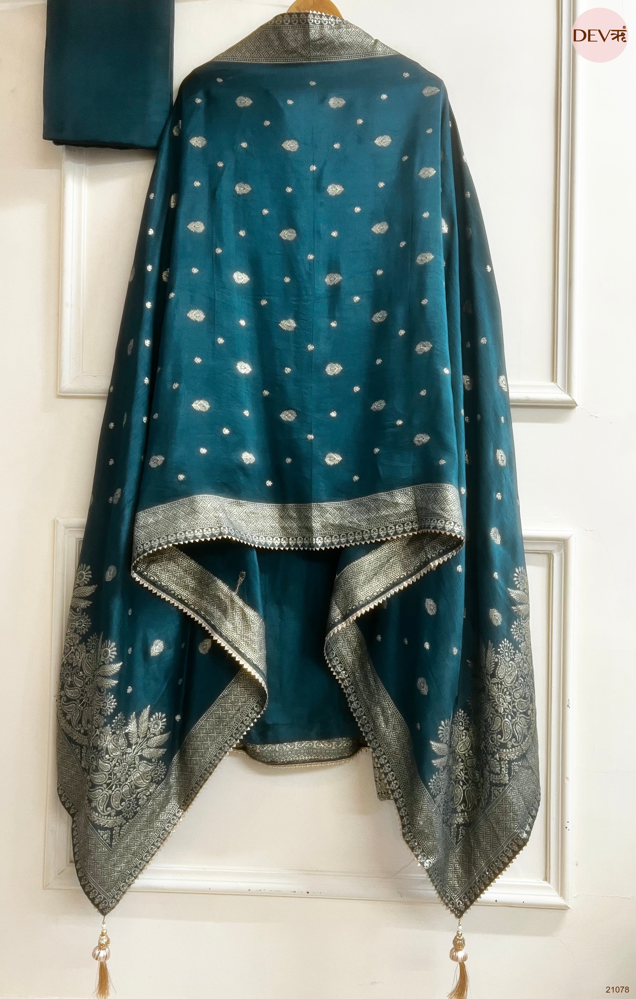 Teal Pure viscose dola silk Printed Unstitched 3-Piece Suit (Devri – D.No 21078)