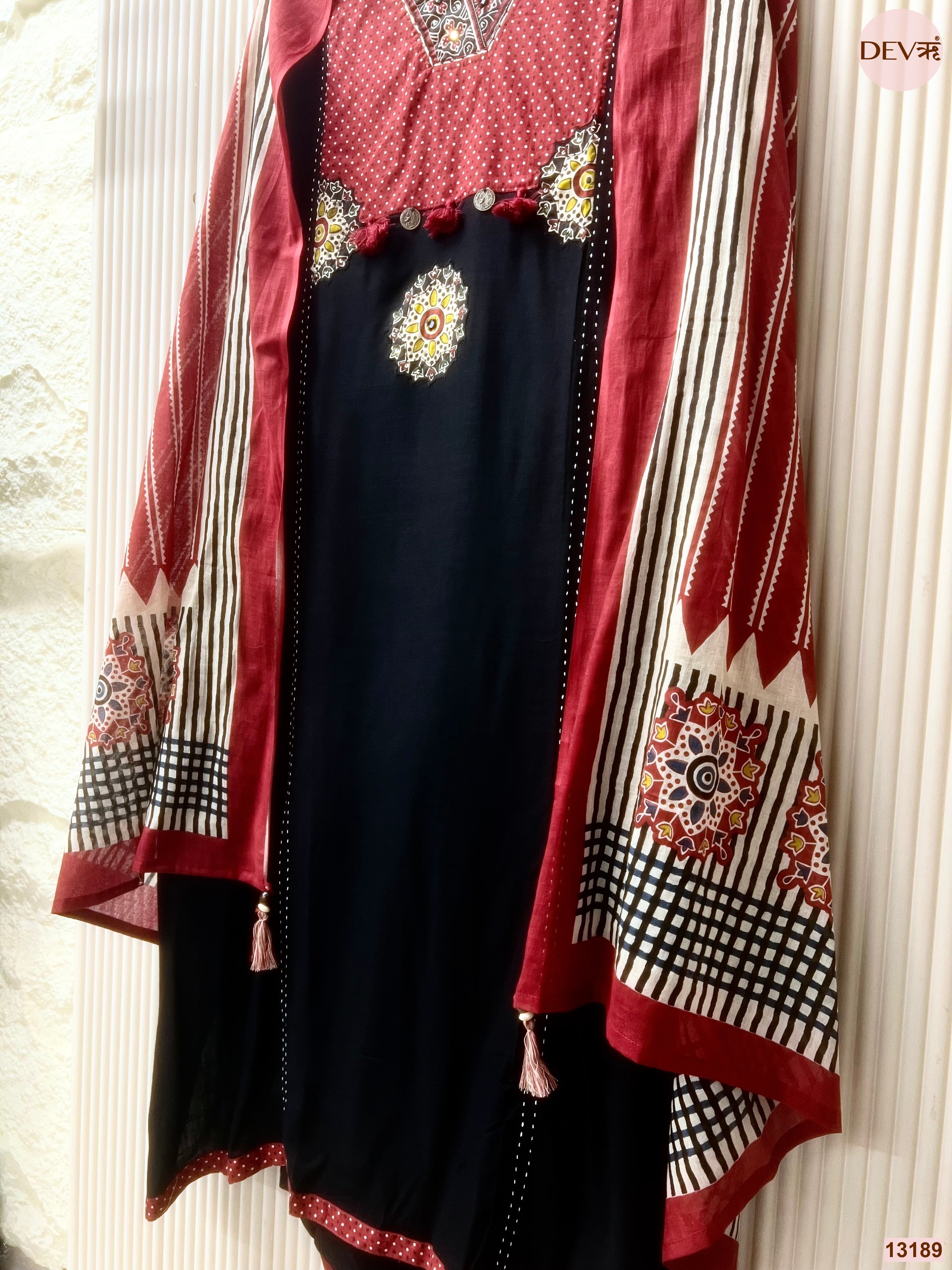 Black Slub Cotton Printed Unstitched 3-Piece Suit (Devri – D.No 13189)