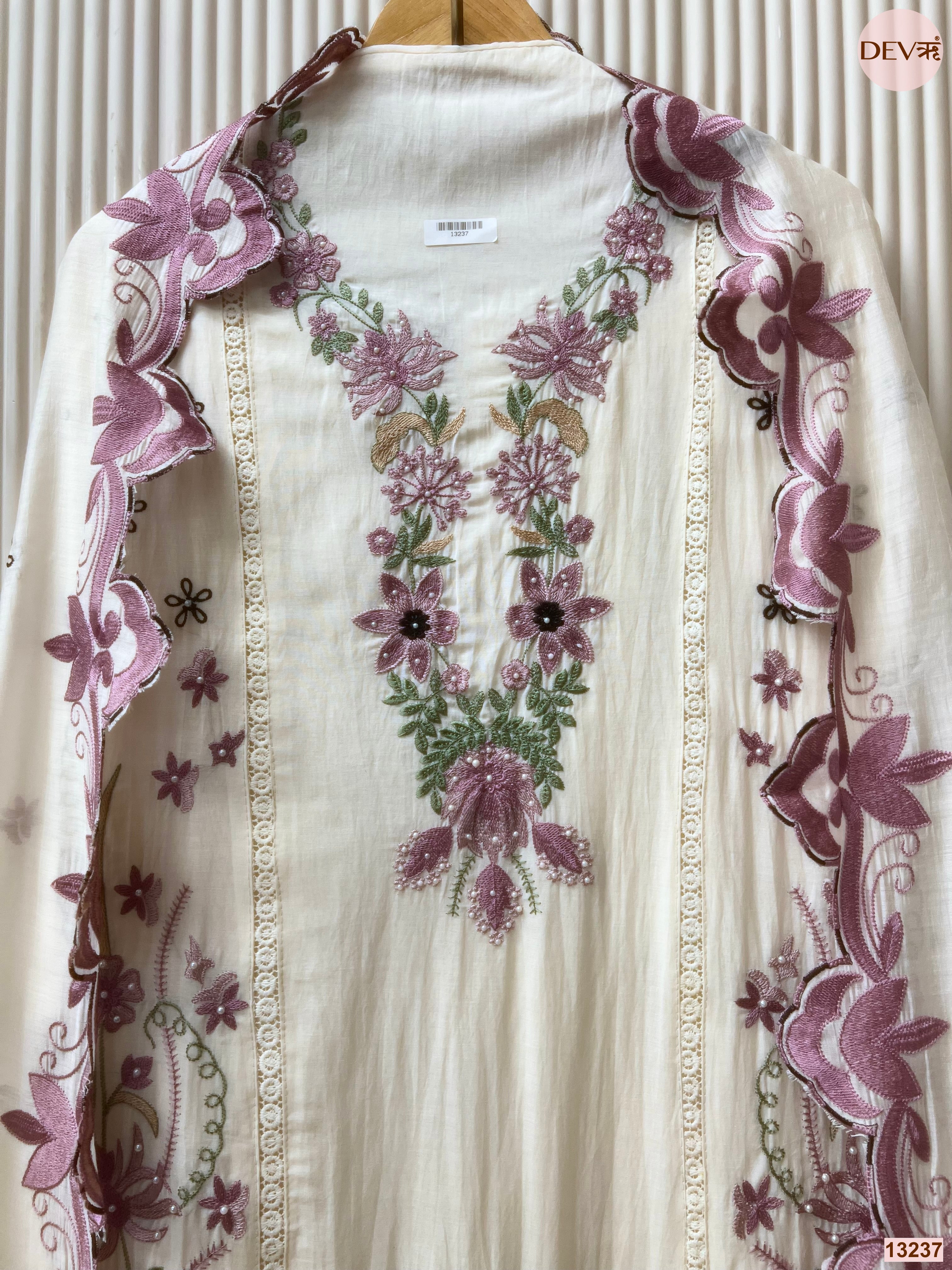 Off White Mul Cotton Embroidered Unstitched 3-Piece Suit (Devri – D.No 13237)
