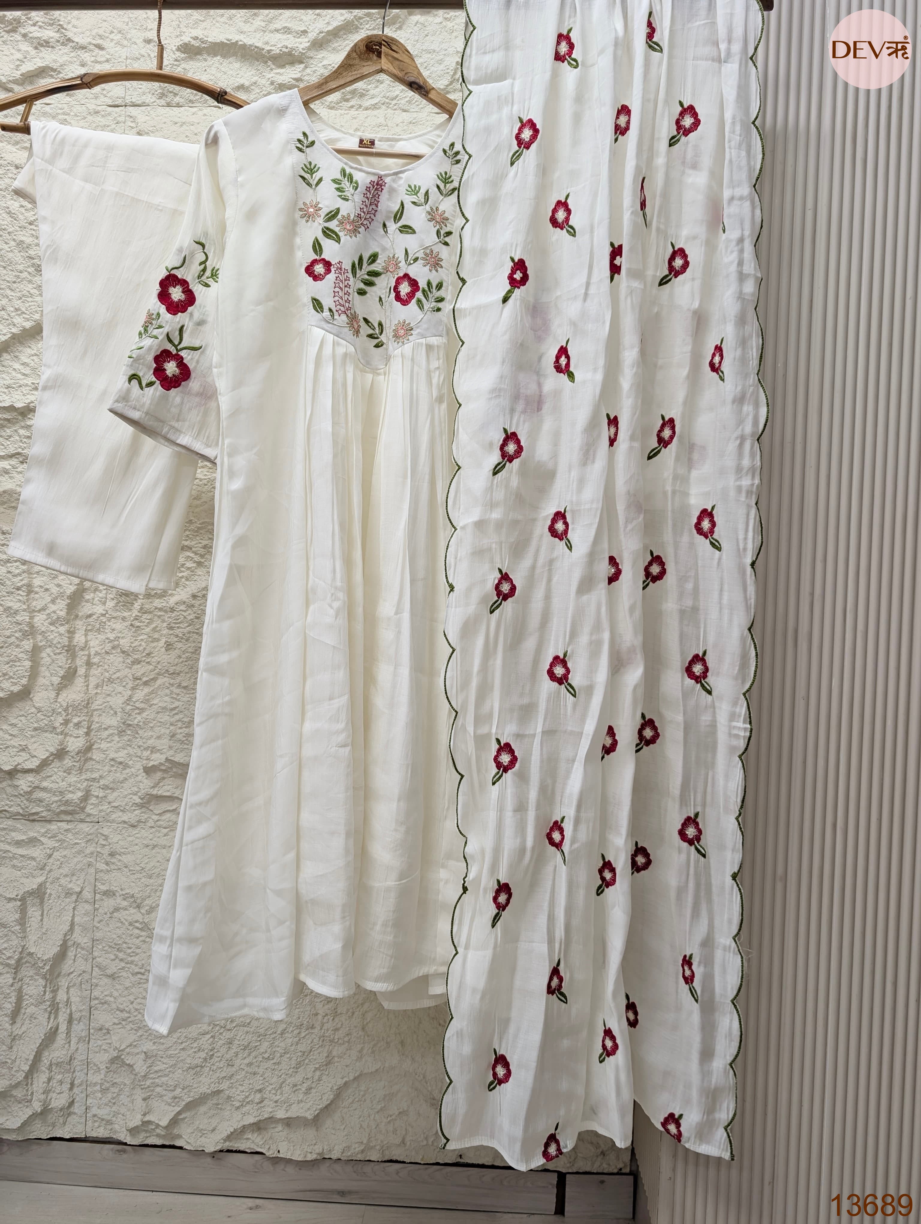 Gulnaar Mul Chanderi Embroidered Off-White 3-Piece Set (Devri – D.No 13689)