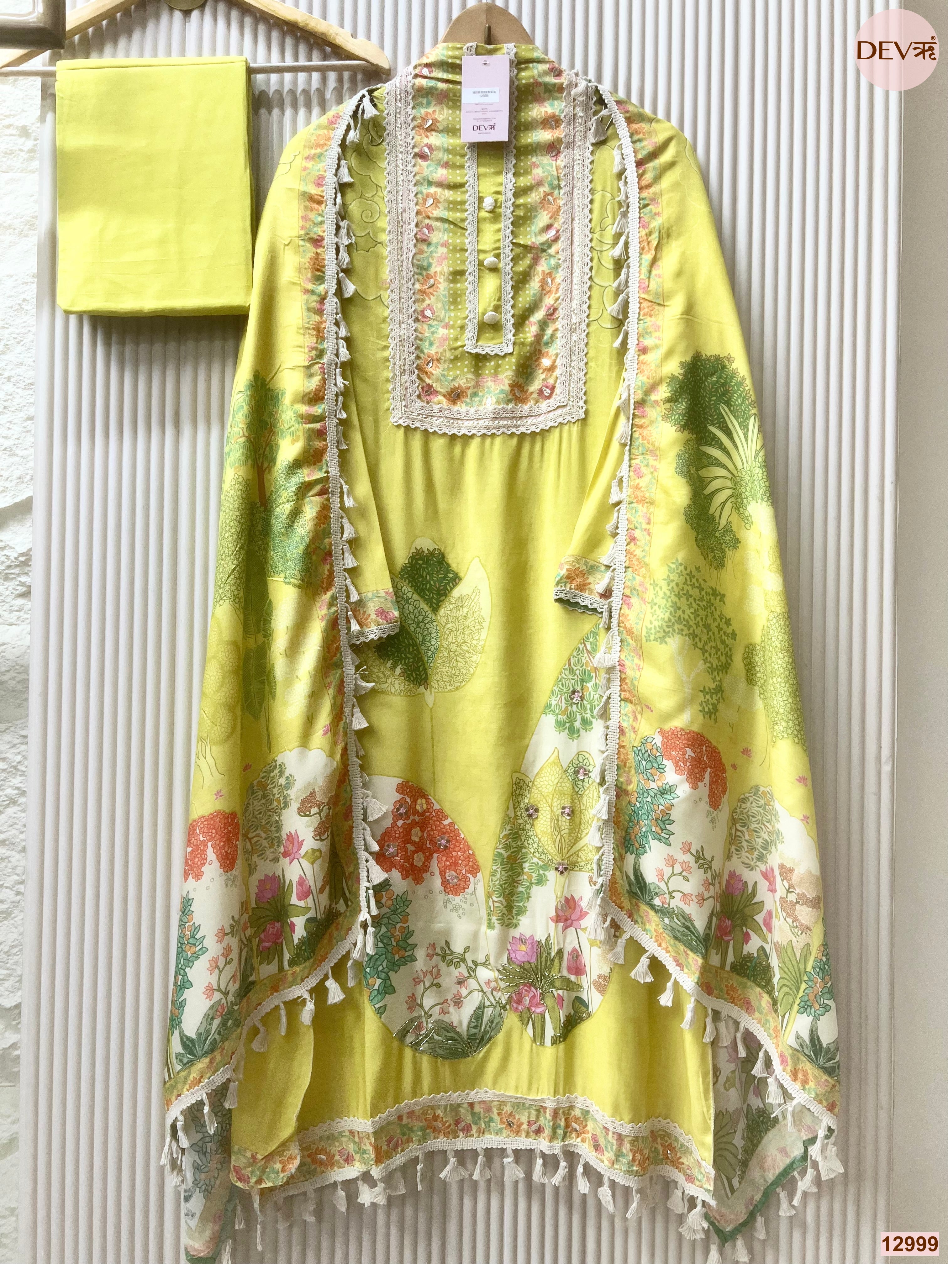 Yellow Muslin Printed Unstitched 3-Piece Suit (Devri – D.No 12999)
