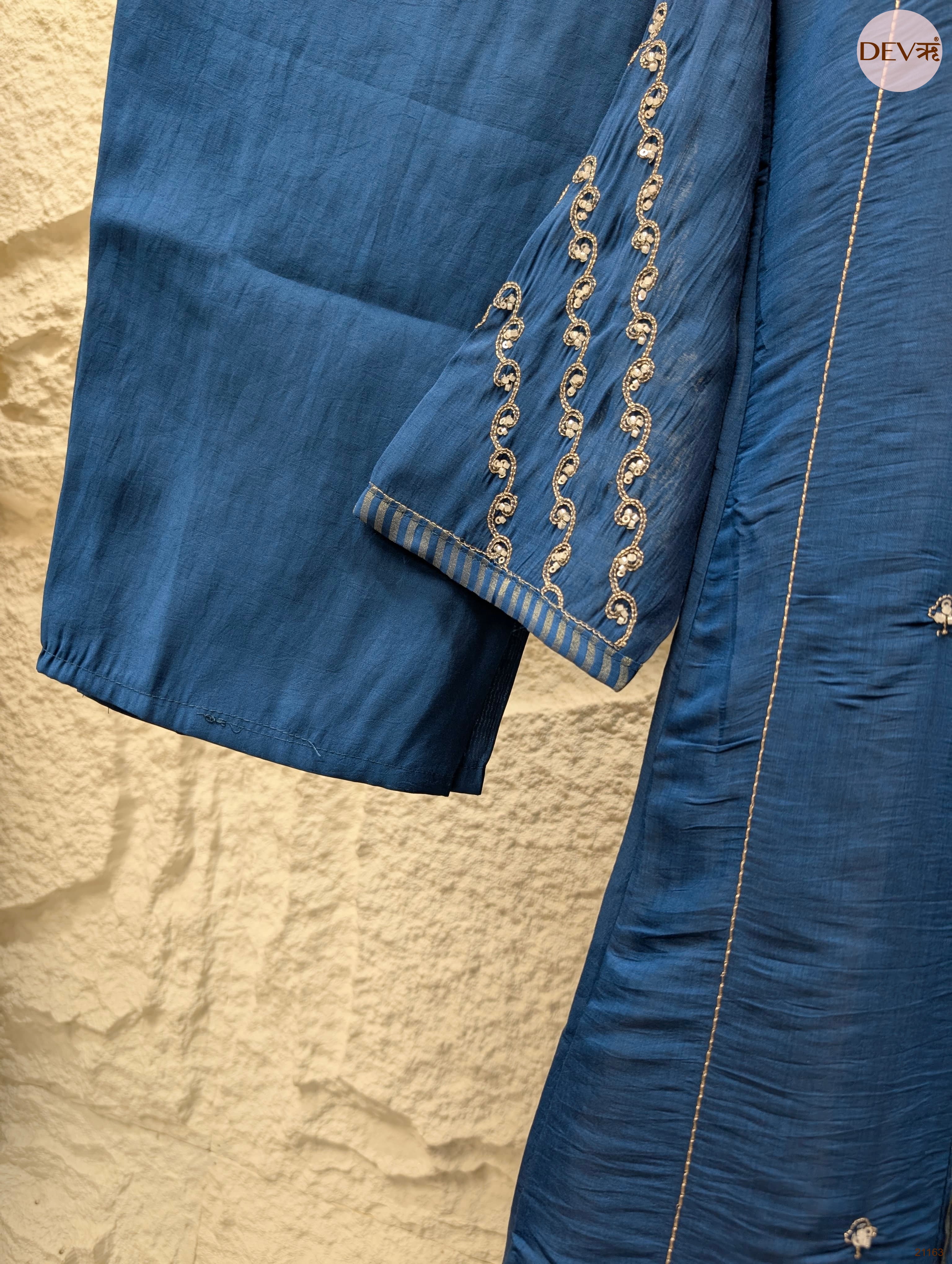 Neelambara Mul Chanderi Embroidered Blue 3-Piece Set (Devri – D.No 21163)