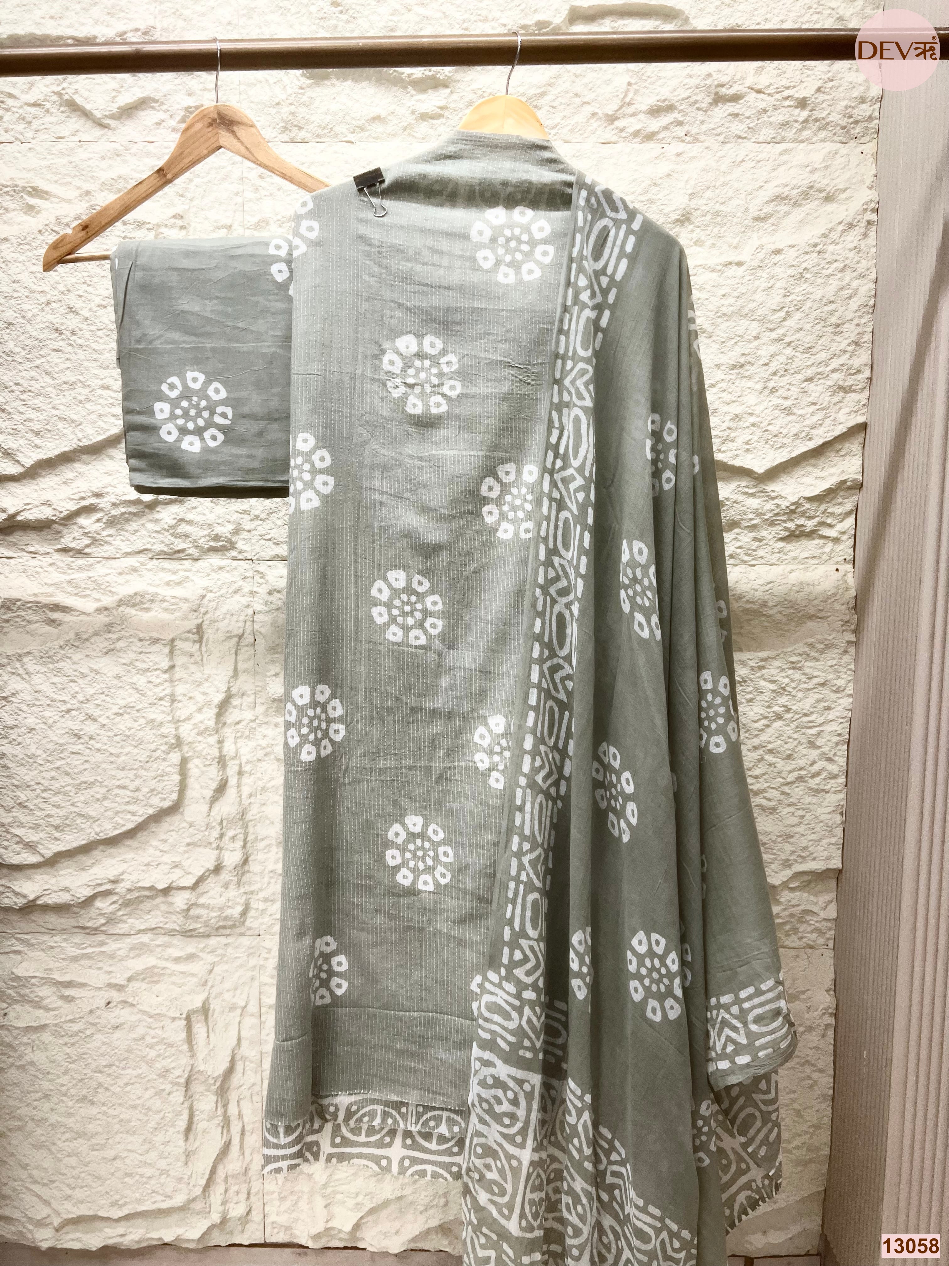 Sage Cotton Printed Unstitched 3-Piece Suit (Devri – D.No 13058)
