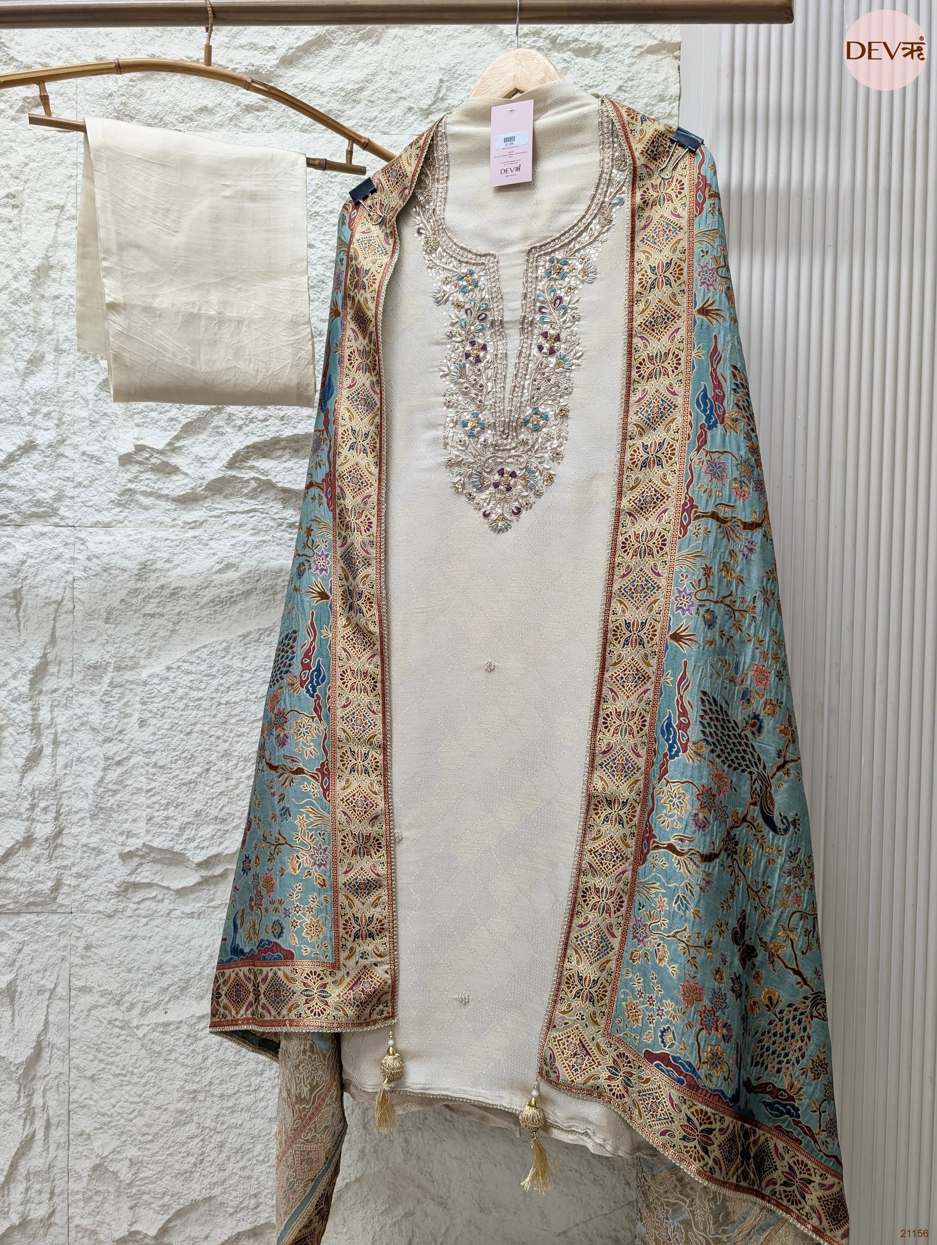 Off White Pure Banarasi Woven Silk Embroidered Unstitched 3-Piece Suit (Devri – D.No 21156)