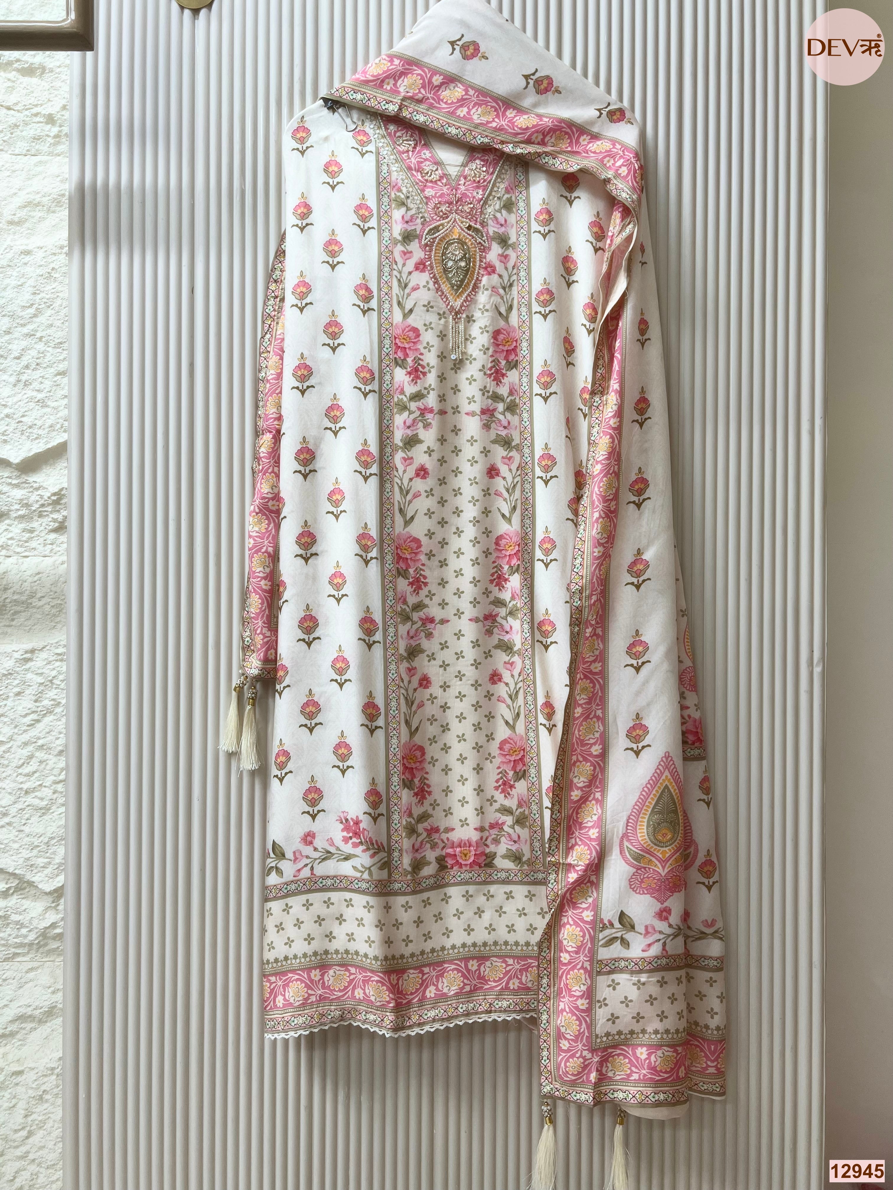 White Muslin Printed Unstitched 3-Piece Suit (Devri – D.No 12945)
