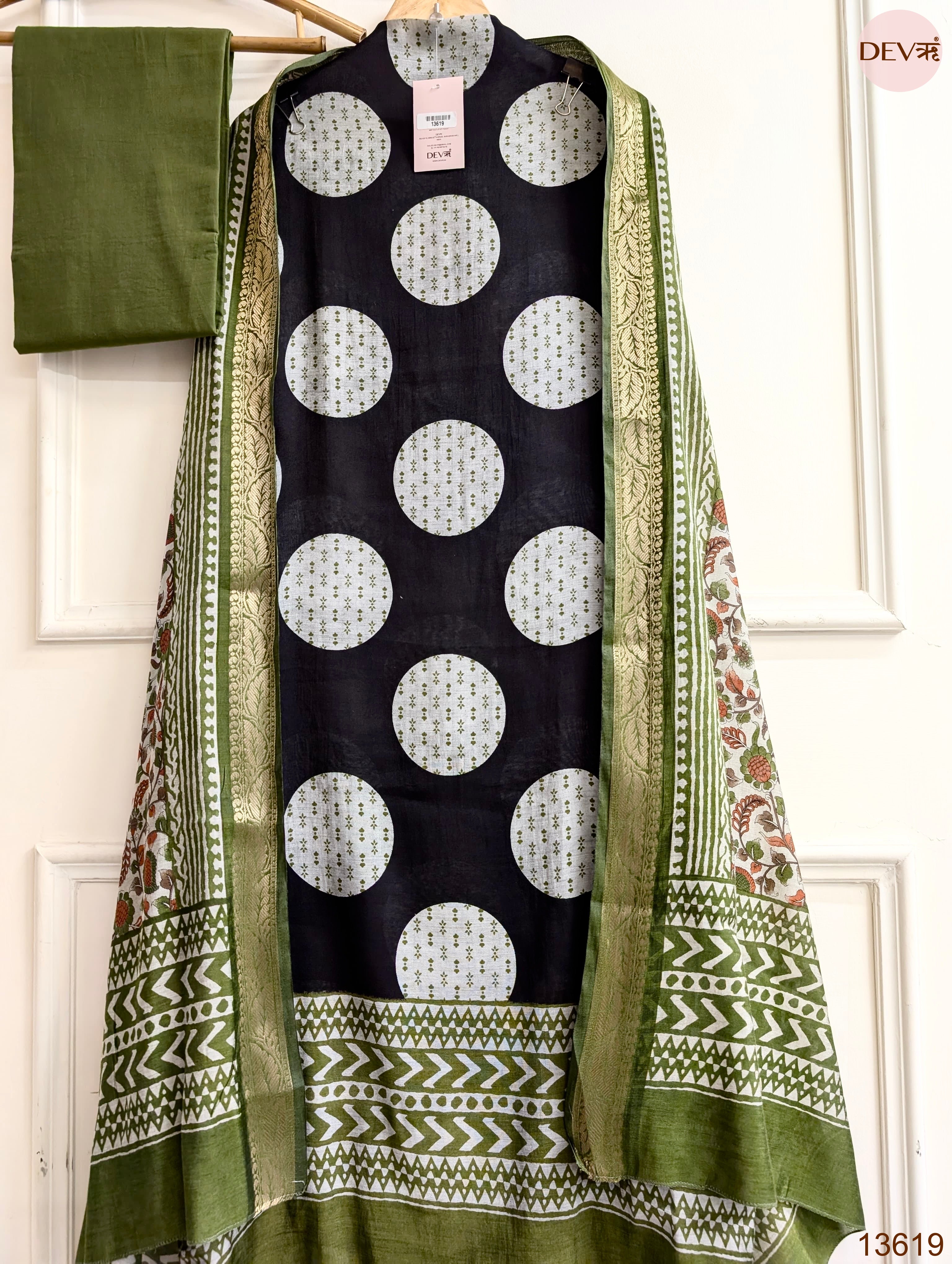 Black Maheshwari Silk Printed Unstitched 3-Piece Suit (Devri – D.No 13619)
