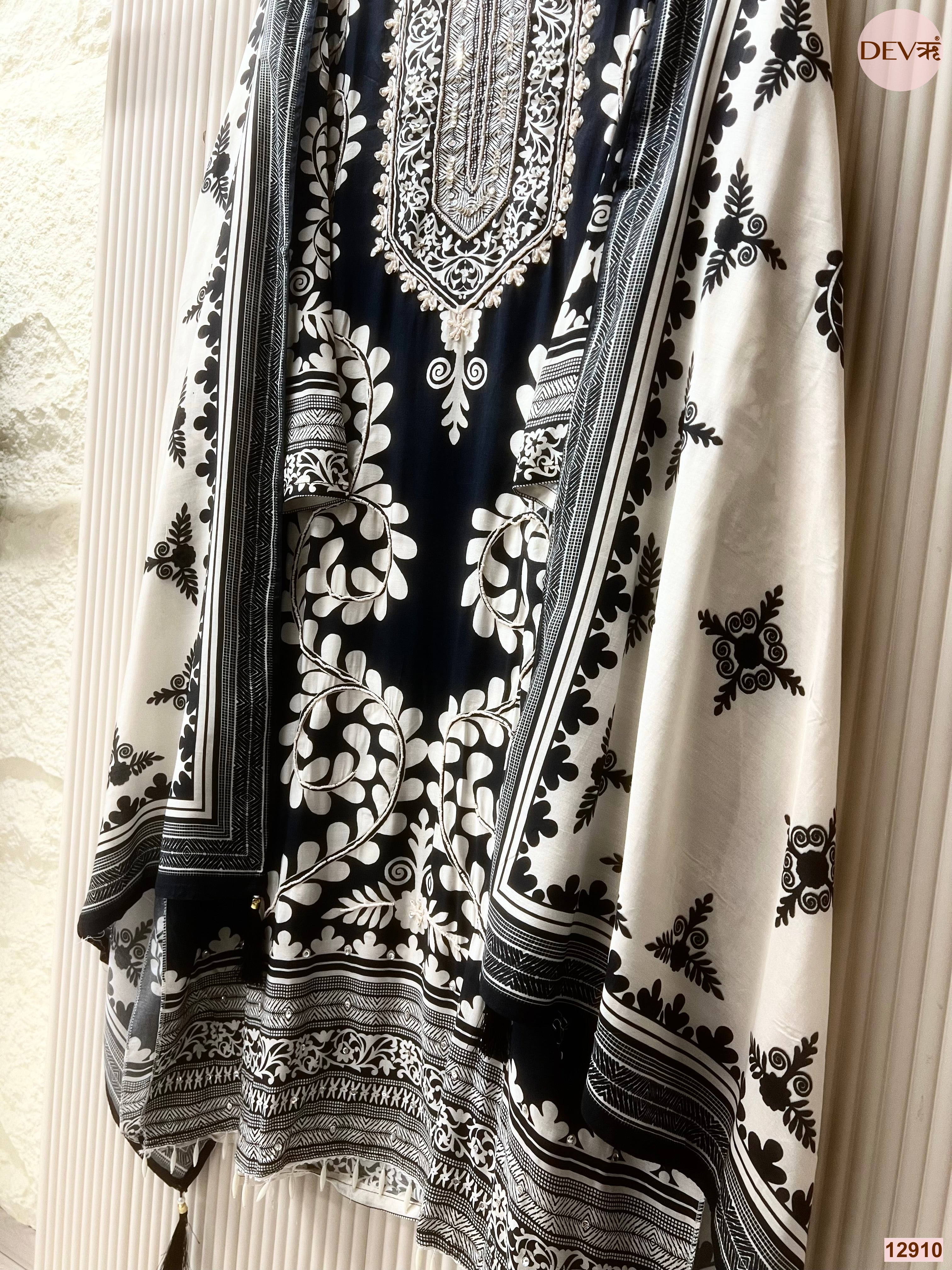 Black Muslin Printed Unstitched 3-Piece Suit (Devri – D.No 12910)