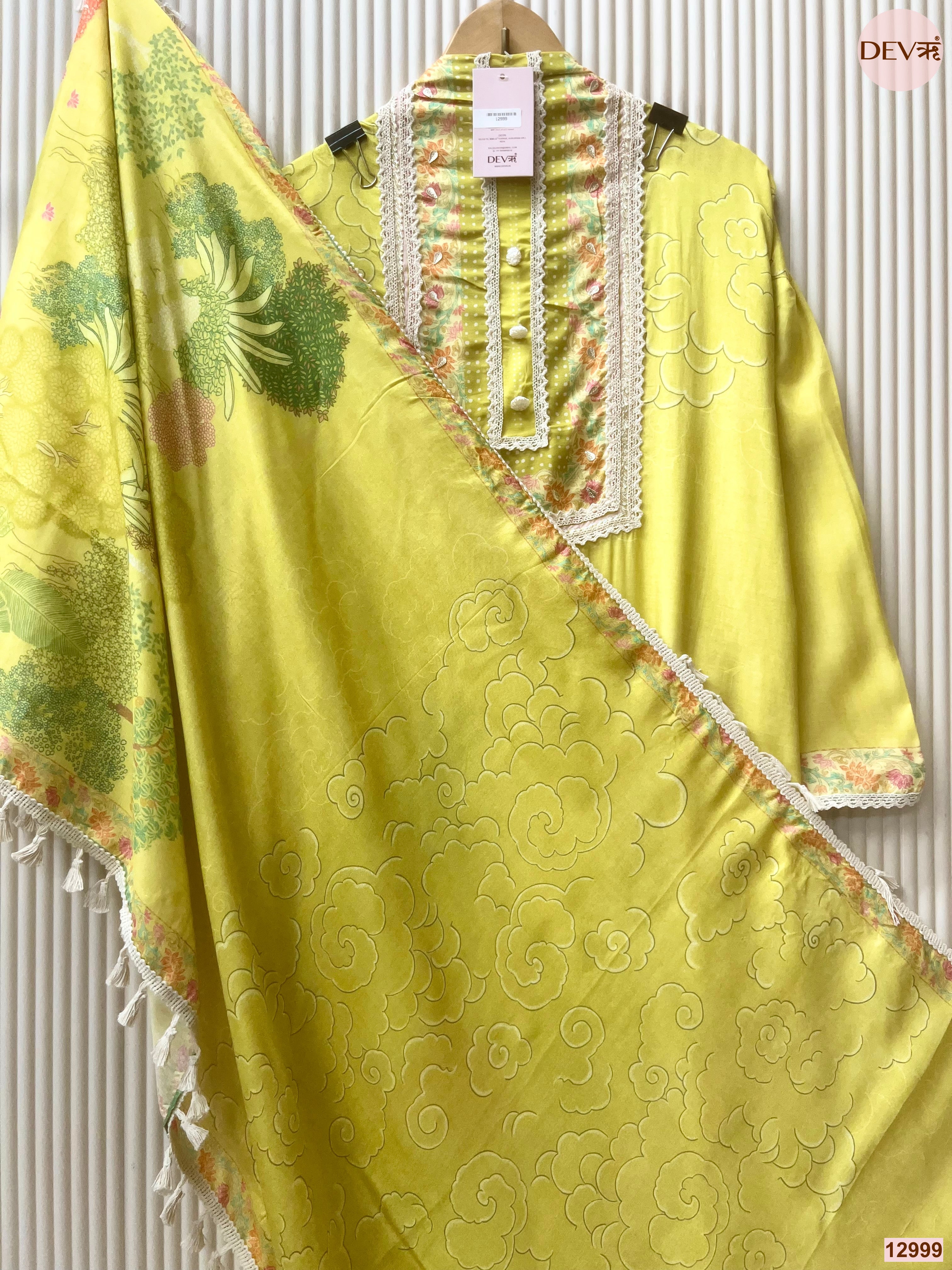 Yellow Muslin Printed Unstitched 3-Piece Suit (Devri – D.No 12999)