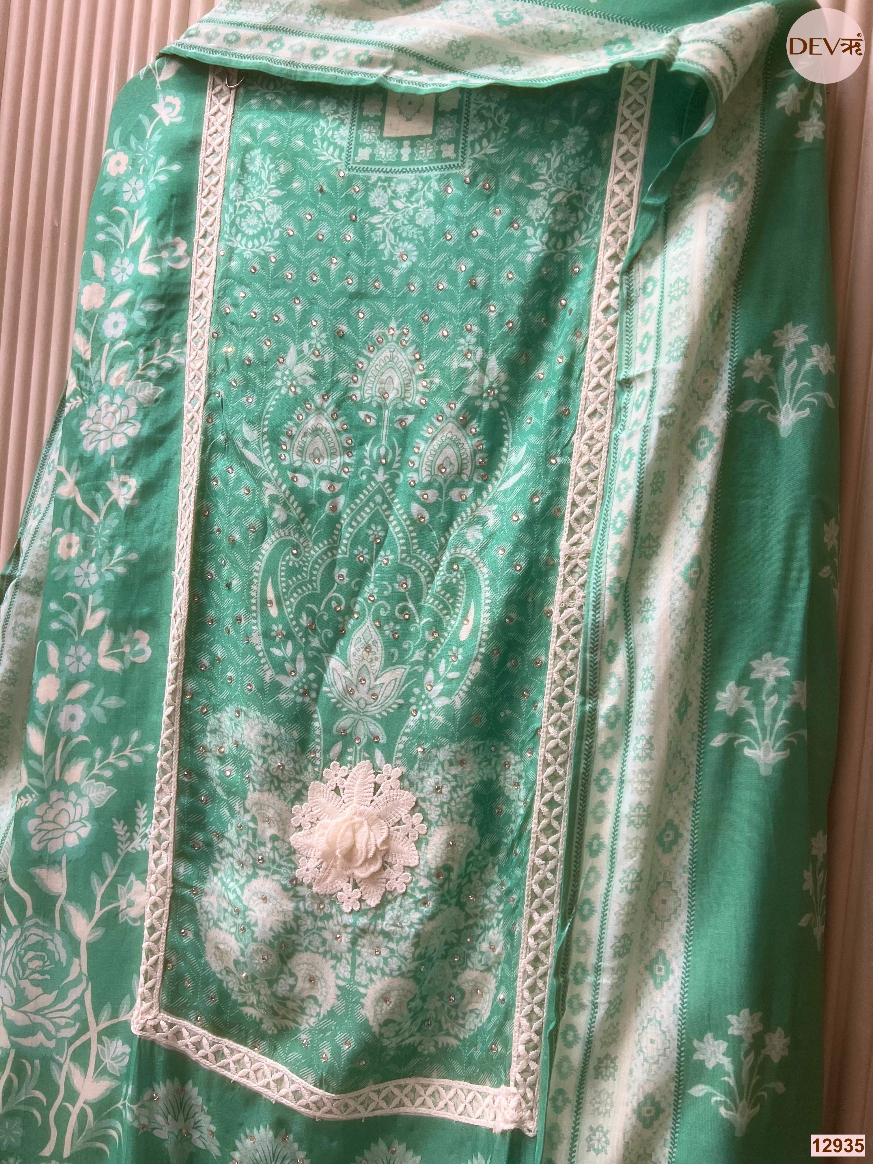Green Muslin Printed Unstitched 3-Piece Suit (Devri – D.No 12935)