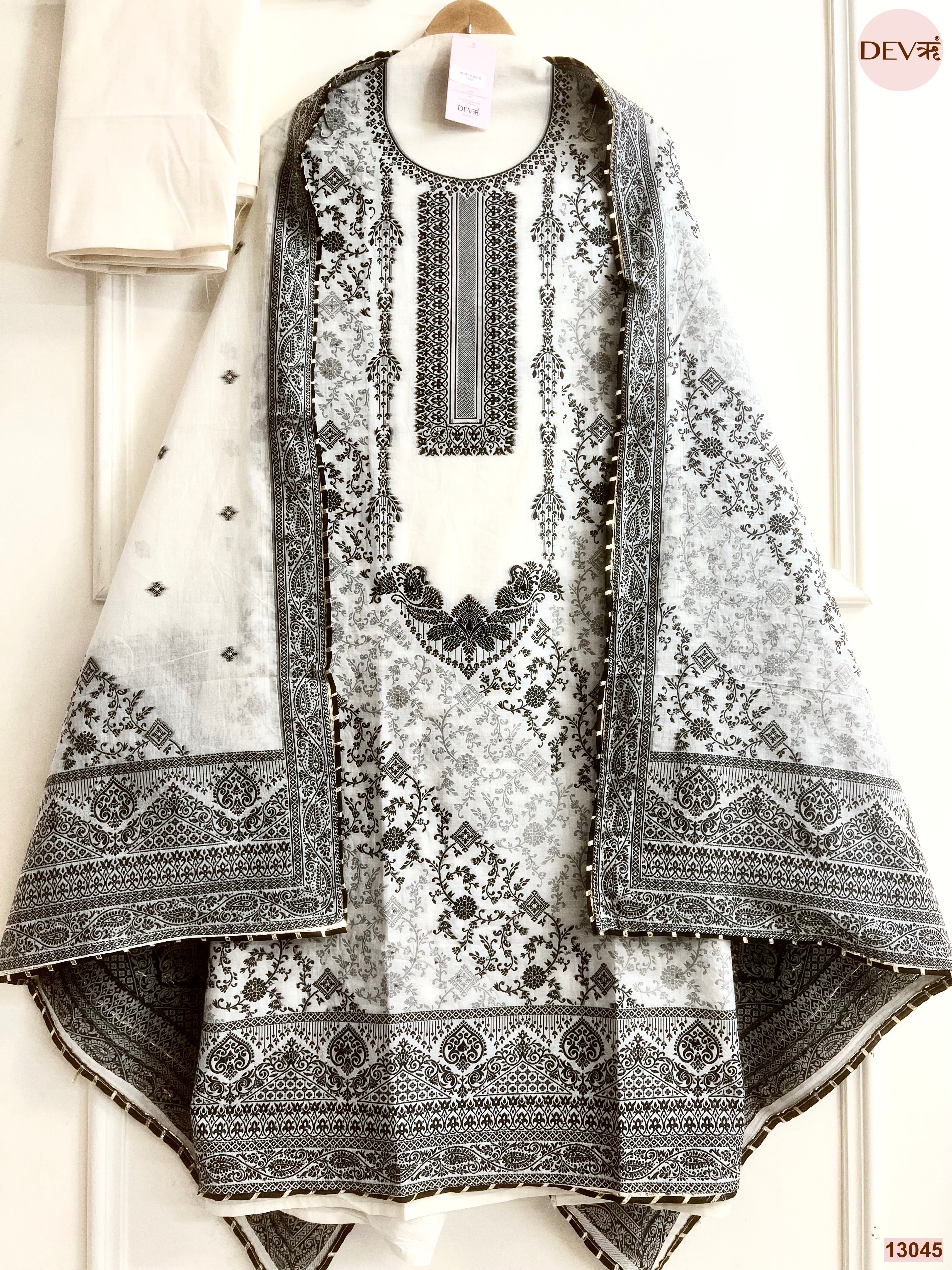 White Cotton Jamdani Printed Unstitched 3-Piece Suit (Devri – D.No 13045)