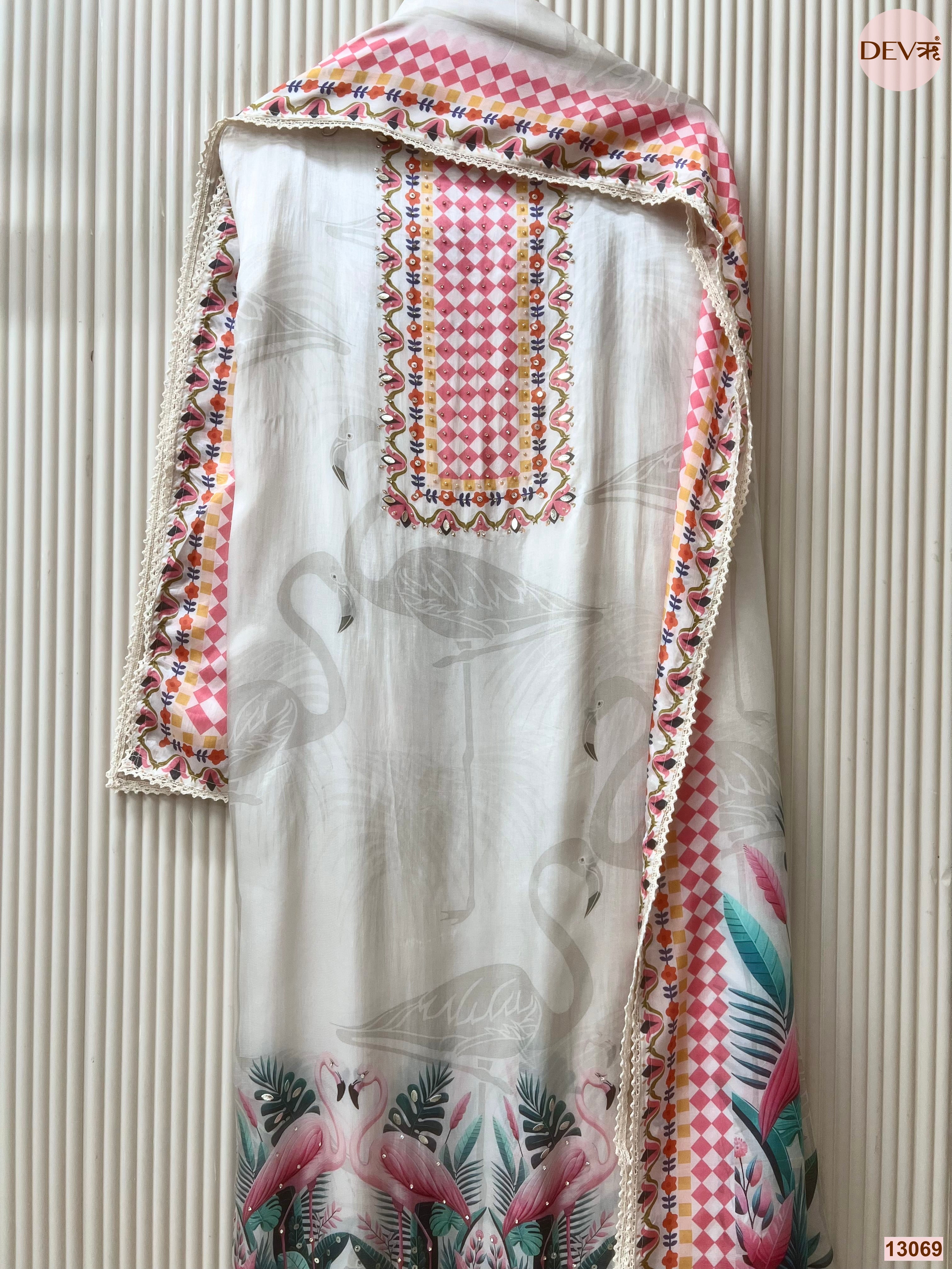 White Muslin Printed Unstitched 3-Piece Suit (Devri – D.No 13069)