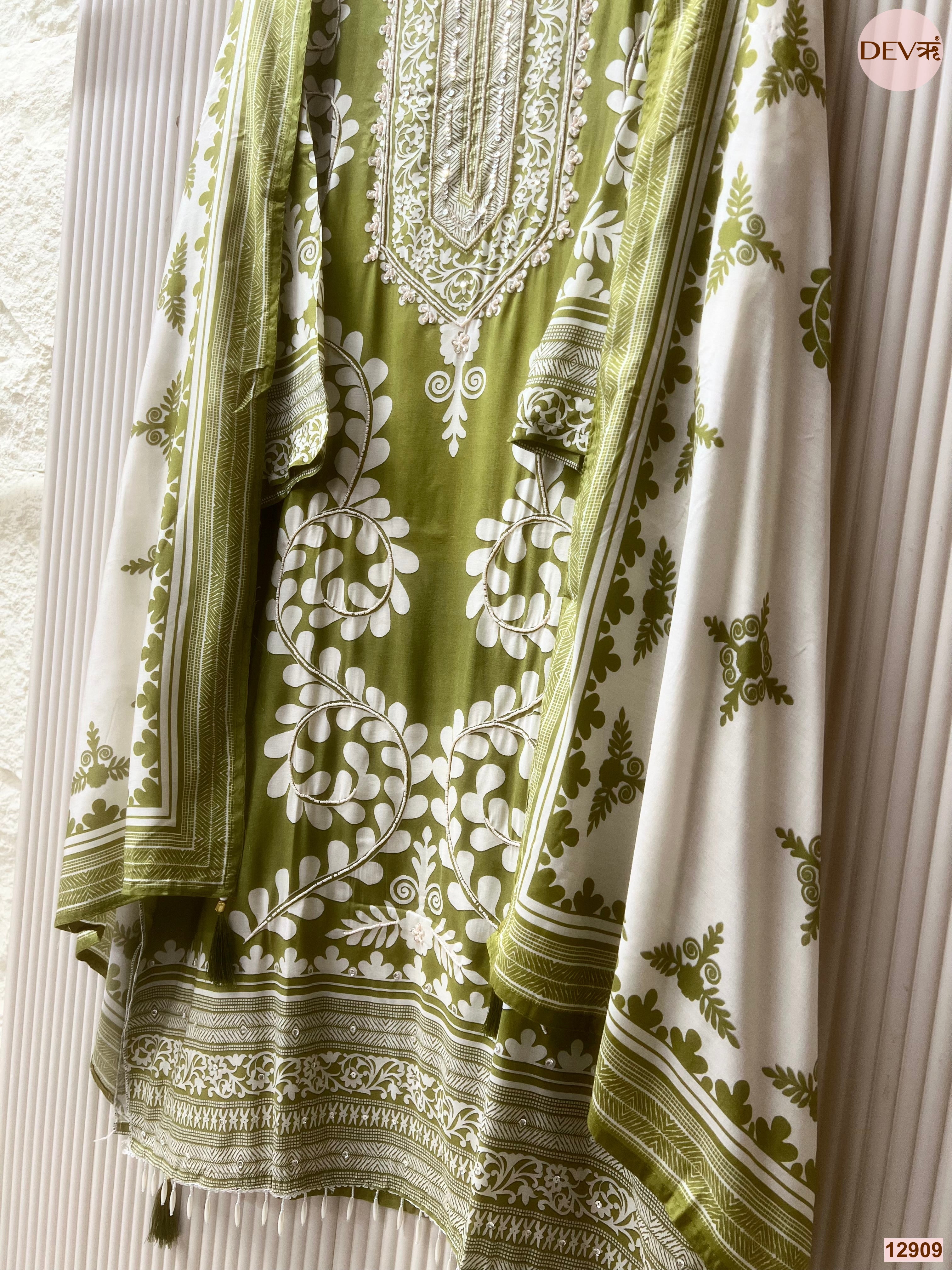 Olive Muslin Printed Unstitched 3-Piece Suit (Devri – D.No 12909)