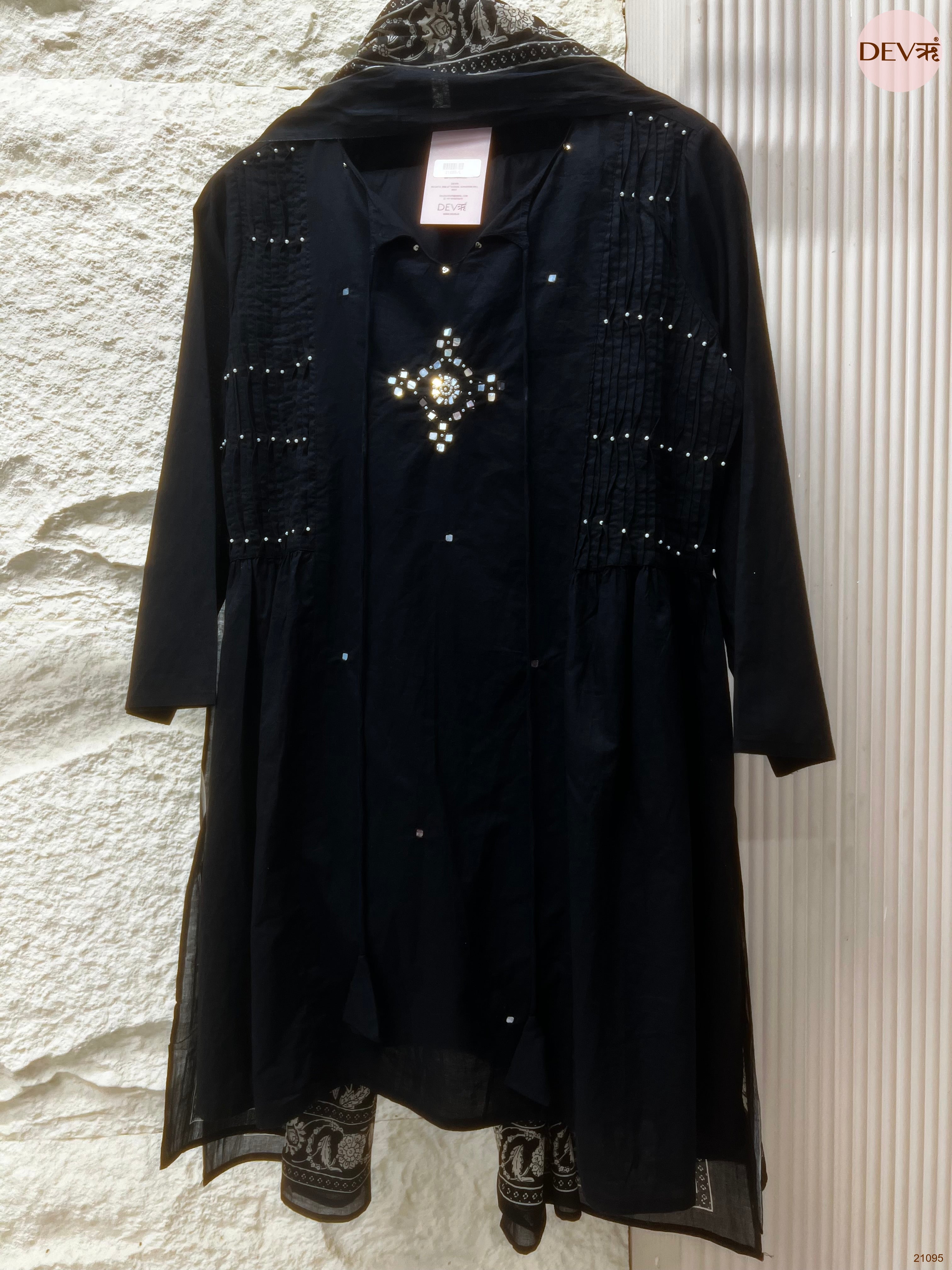 Noor Mul Chanderi Embroidered Black 3-Piece Set (Devri – D.No 21095)