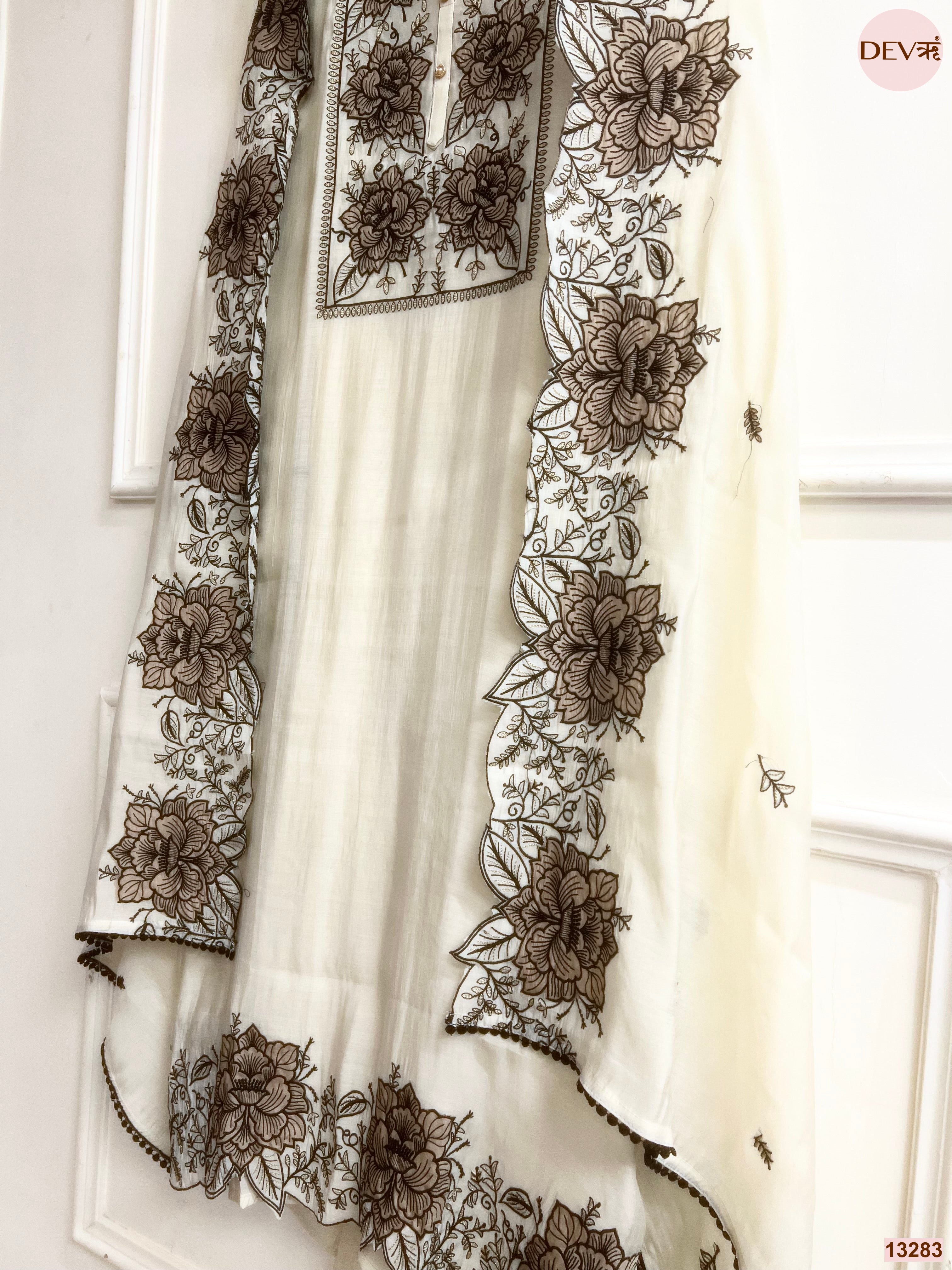 Cream Mul Cotton Embroidered Unstitched 3-Piece Suit (Devri – D.No 13283)